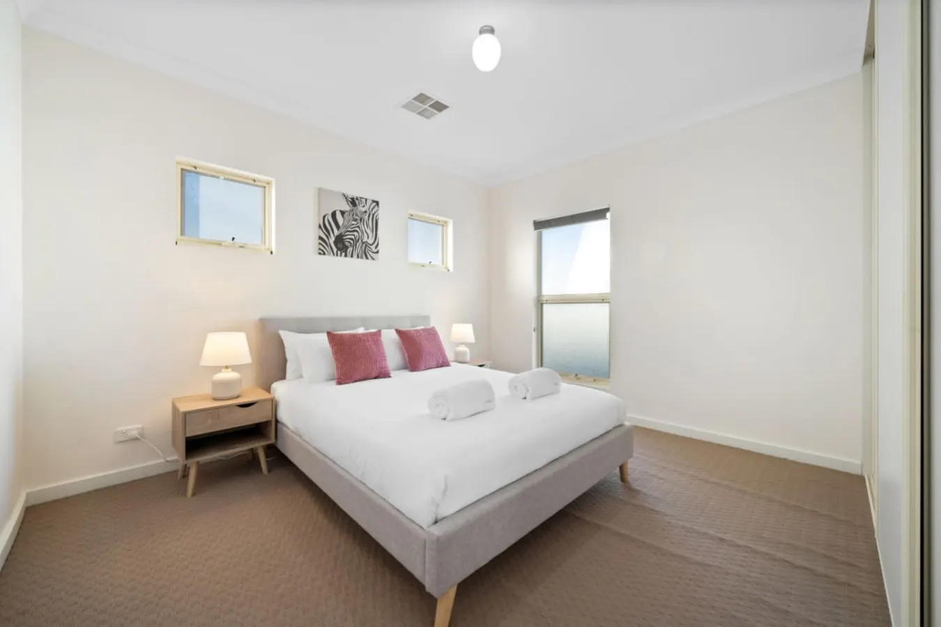 Fig & Fern—Modern Comfort between City & Coast 18