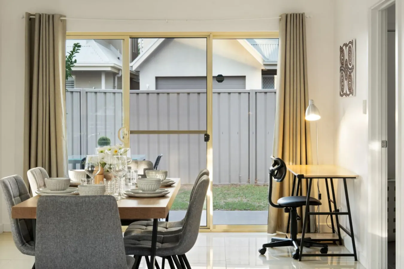 Fig & Fern—Modern Comfort between City & Coast 8