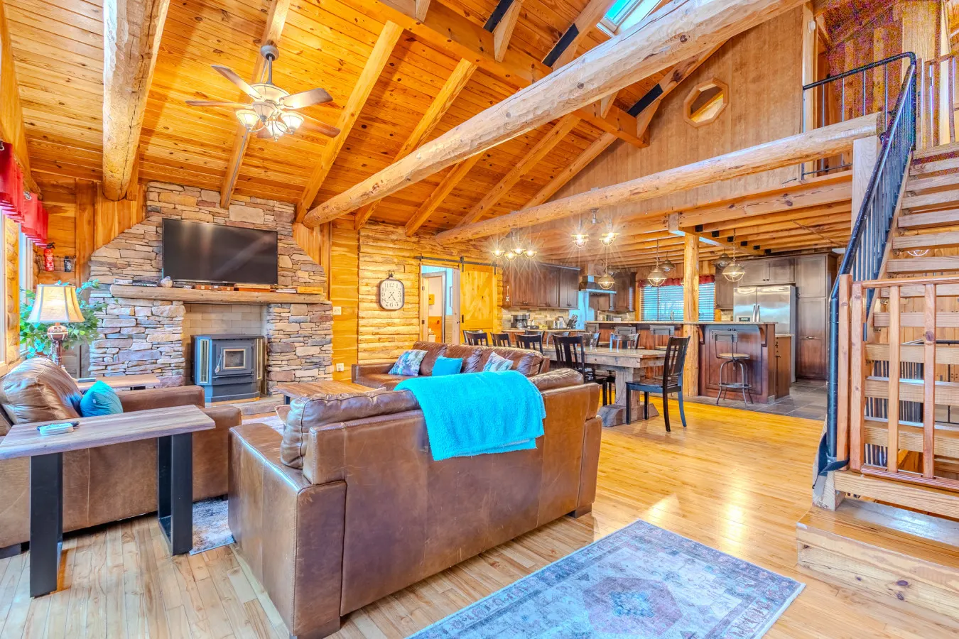 Rhinostar Lakeside Retreat 4
