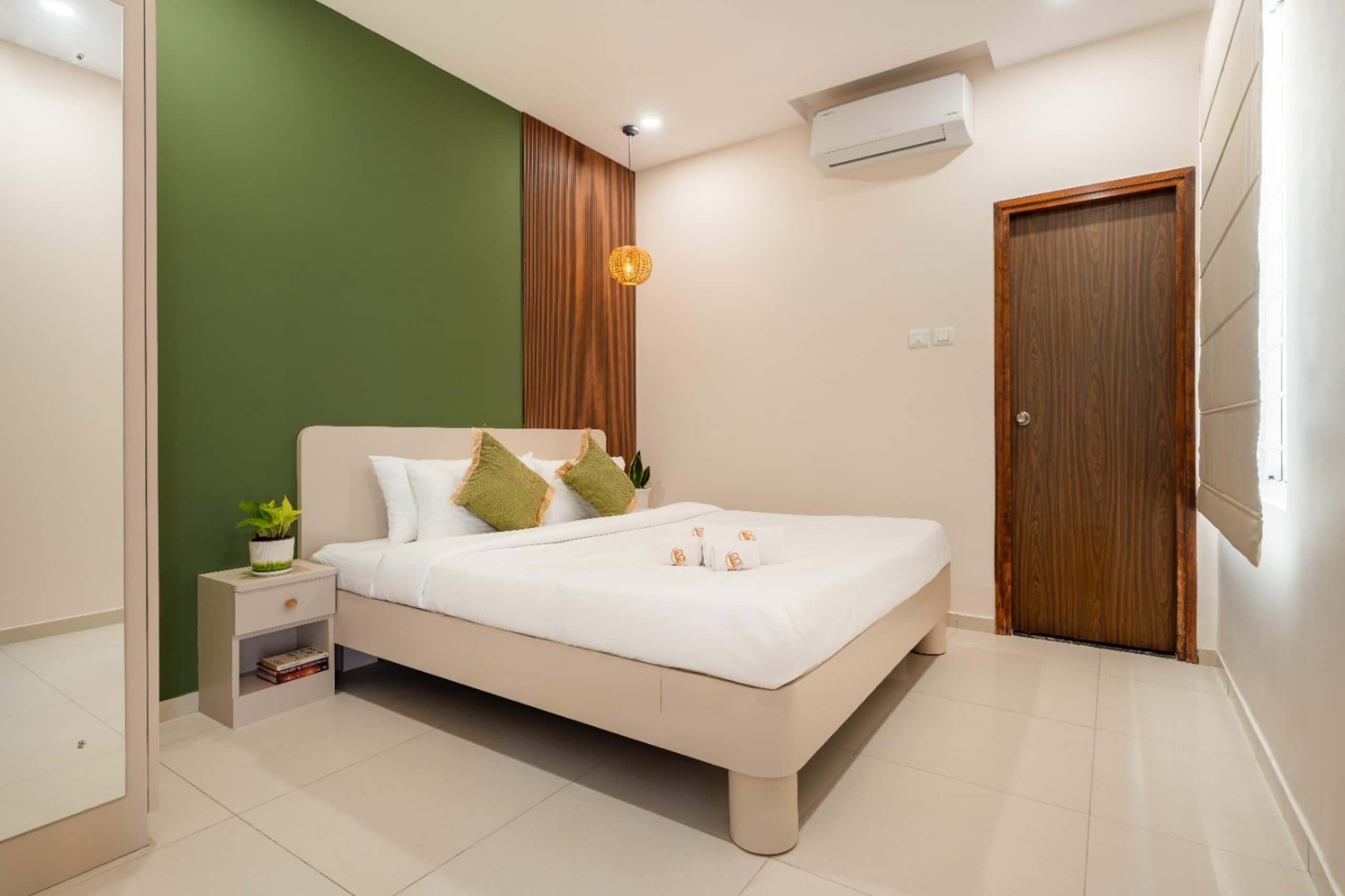 BRIKitt Palm Cove 2BHK 6