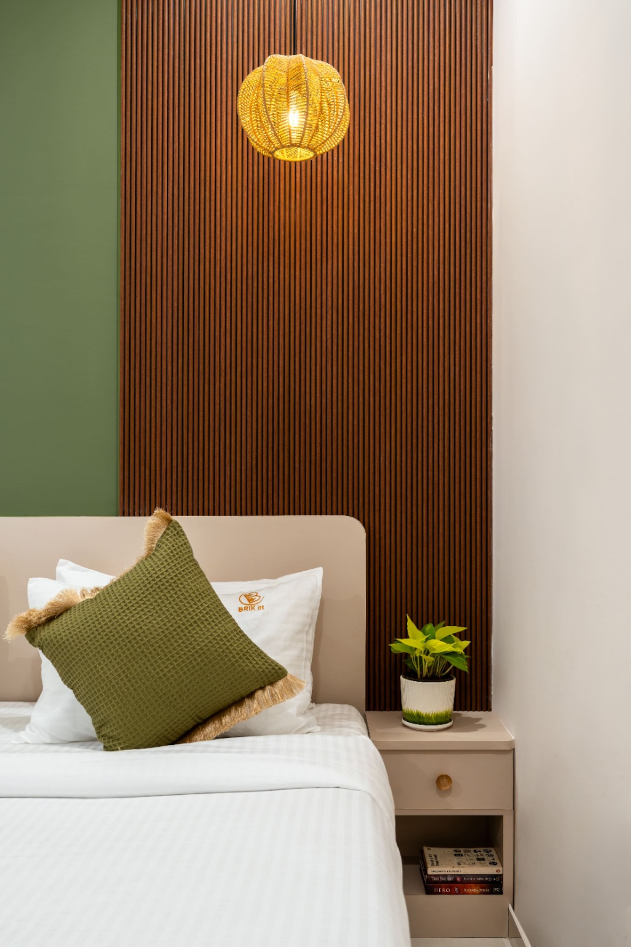 BRIKitt Palm Cove 2BHK 7