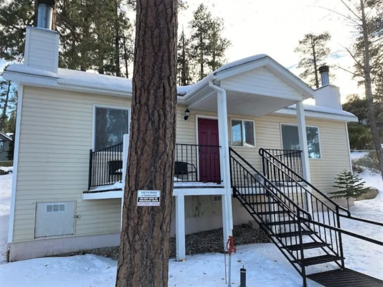 Lake-View Lodge Cabin #4 ( 2 BR Near The Village) 2