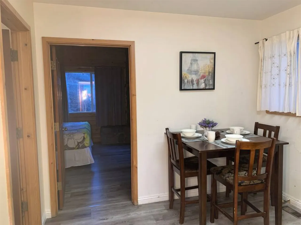 Lake-View Lodge Cabin #4 ( 2 BR Near The Village) 9