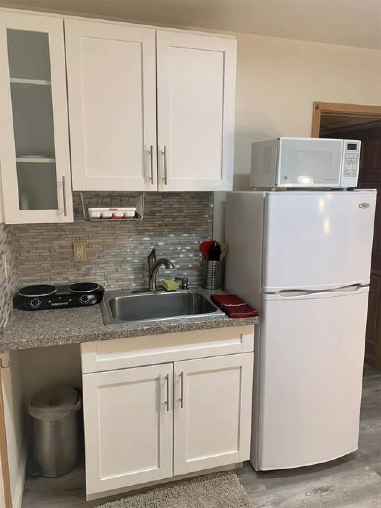 Lake-View Lodge Cabin #4 ( 2 BR Near The Village) 10