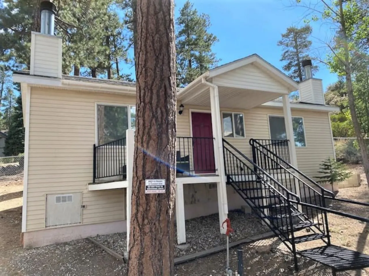 Lake-View Lodge Cabin #4 ( 2 BR Near The Village) 13