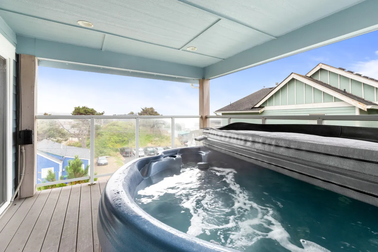 Blue Marlin: Arcade & Hot Tub 2