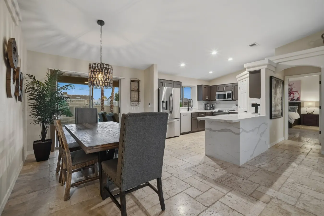 Hillside Hideaway - Pool, BBQ, Private Backyard 16