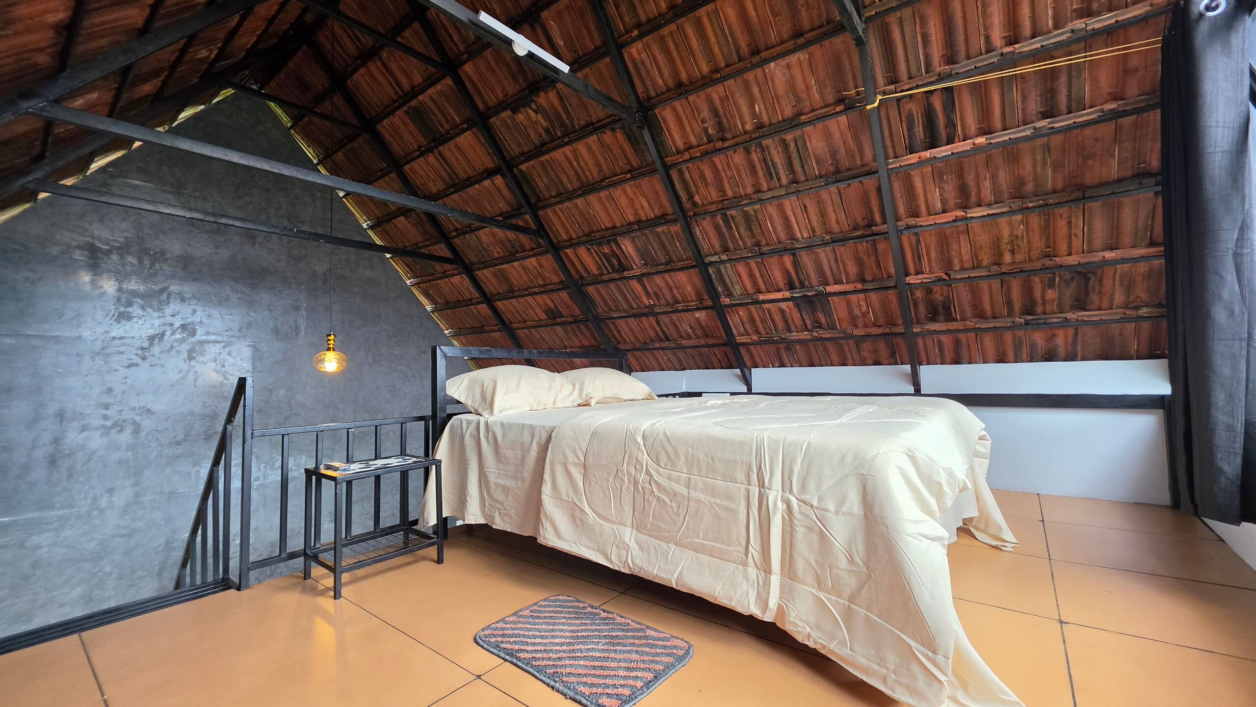 Wake up like a hornbill above the clouds 32
