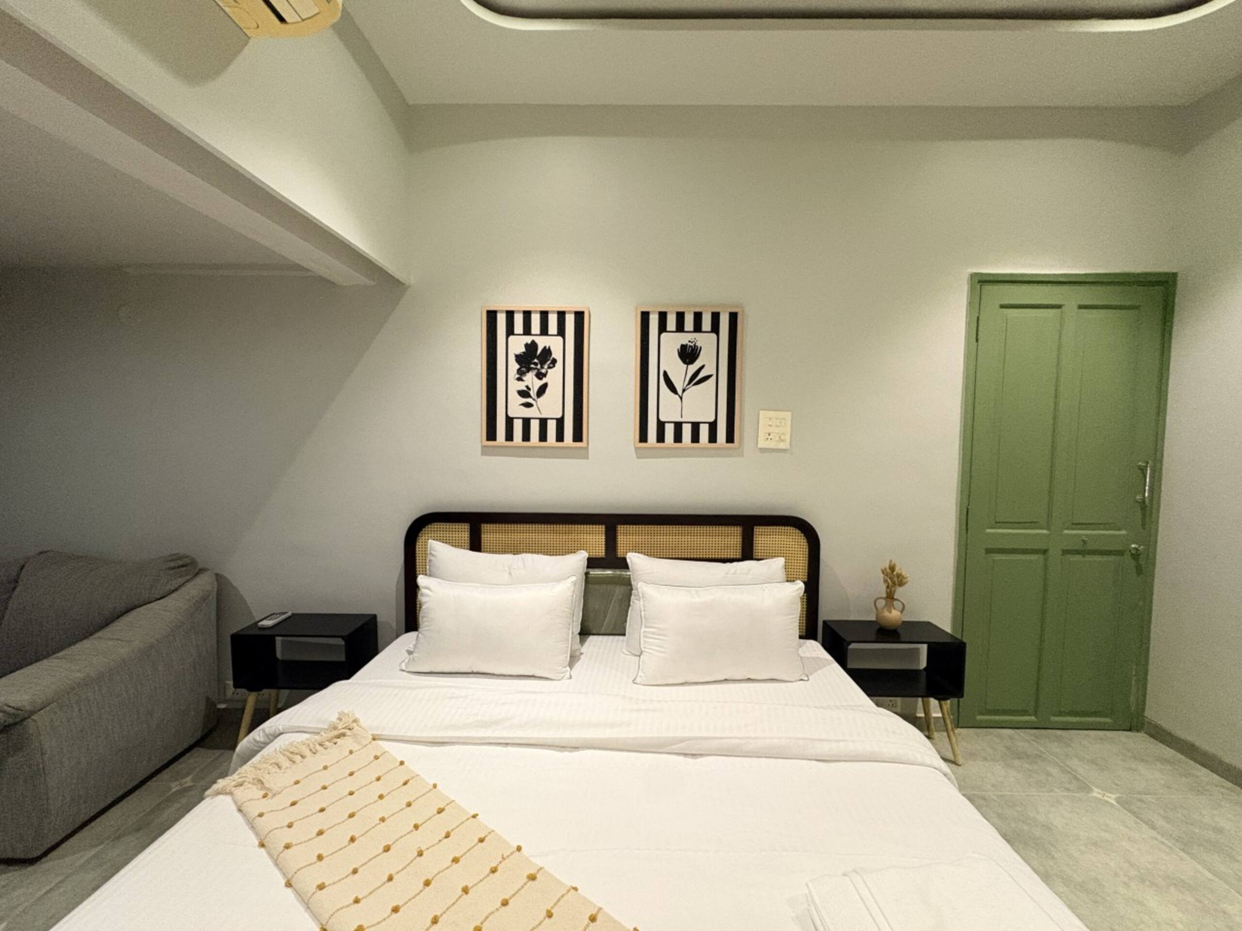 The Greendoor Apt, Sun and Sands, 2bhk, Candolim 6