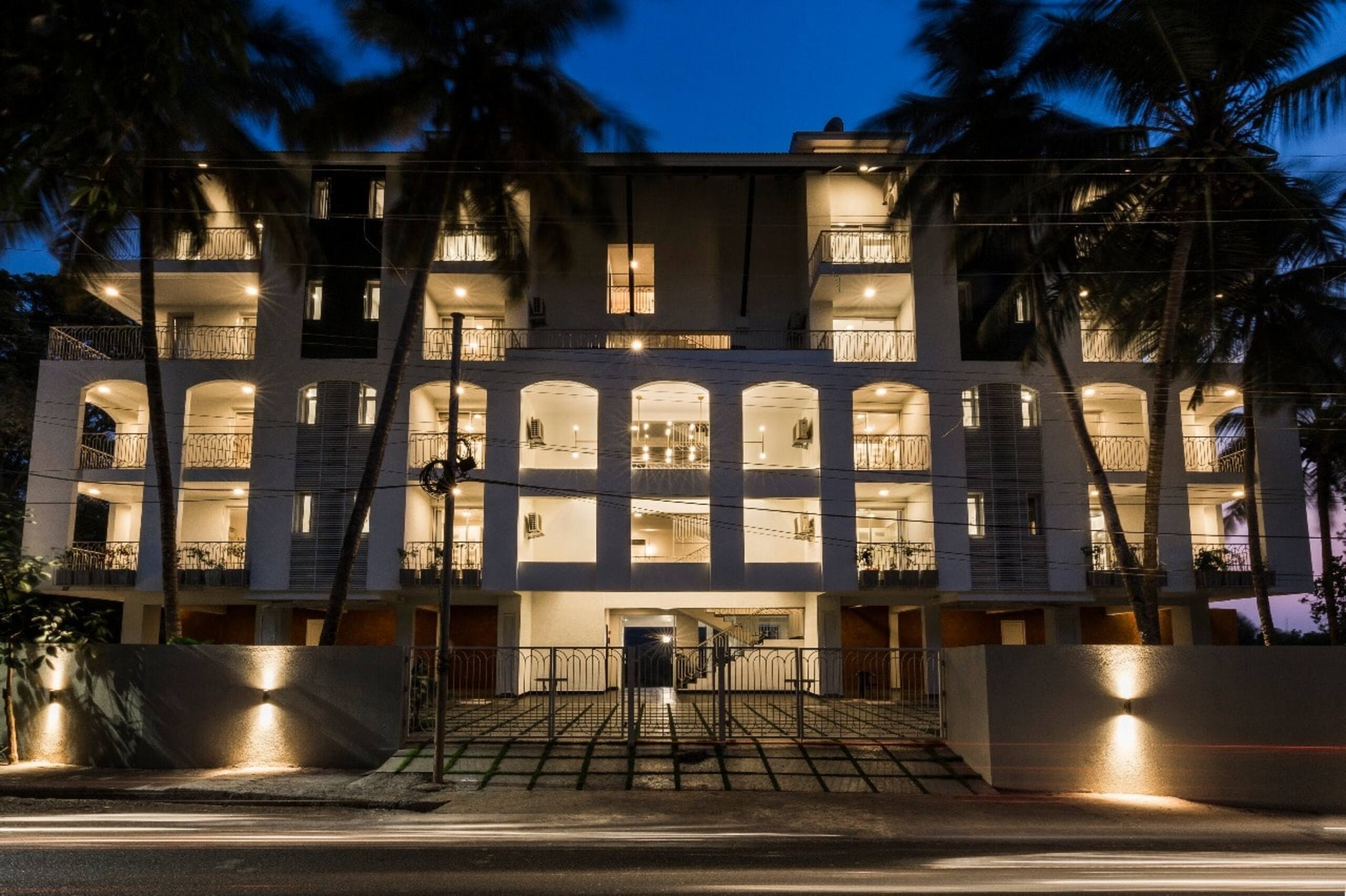 2BR Treas Apt|Shared Infinity Pool|Genset|Candolim 32