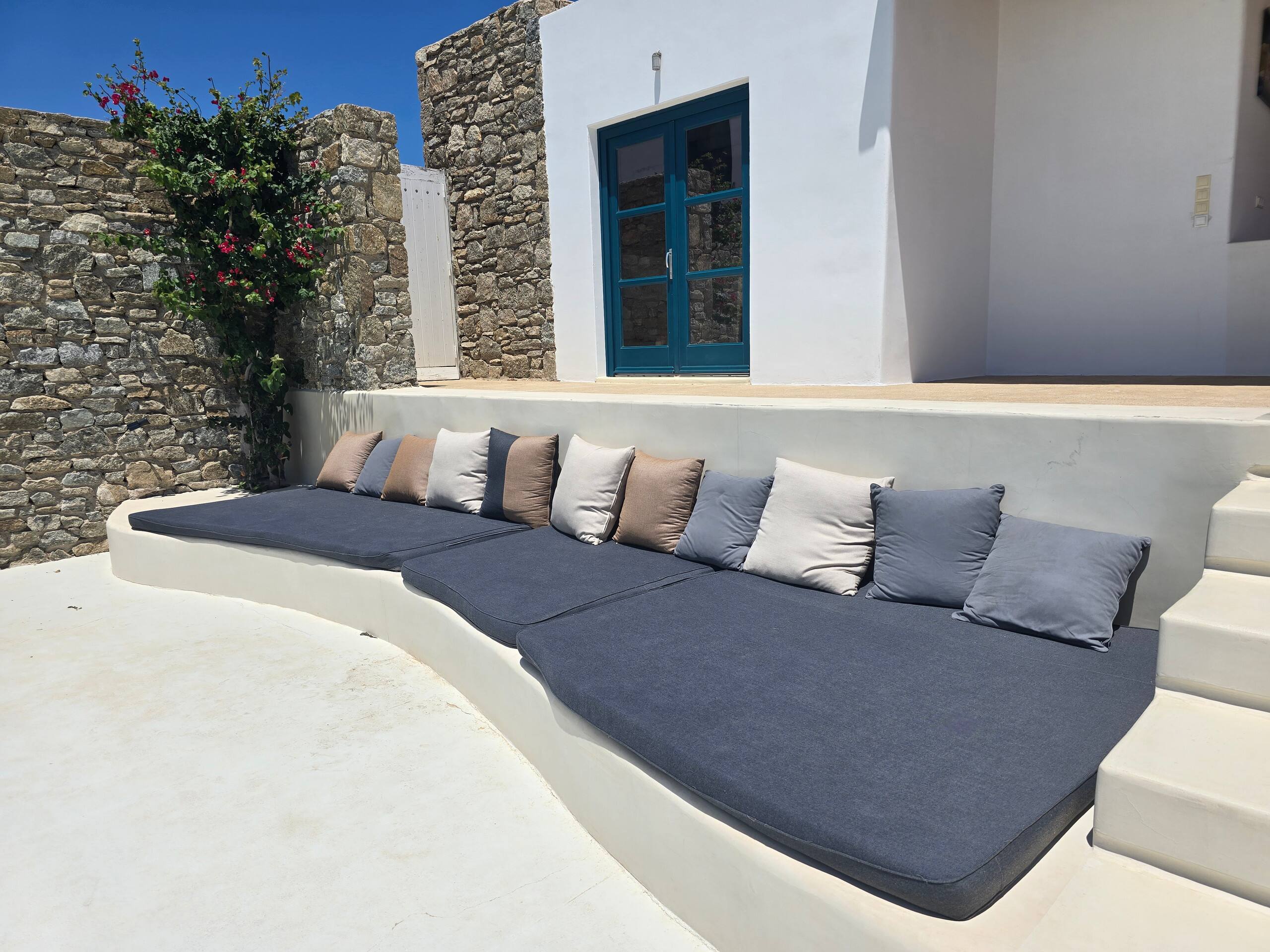 Luxury 4 BR Villa | Pool & Sea Views in Panormos — photo 4