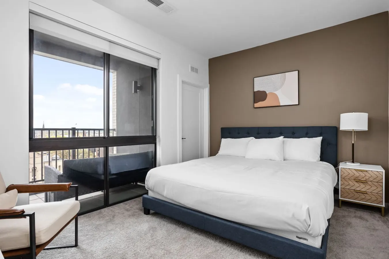 A+ Spacious Luxury 2BR Pool+Lounge+Parking 13