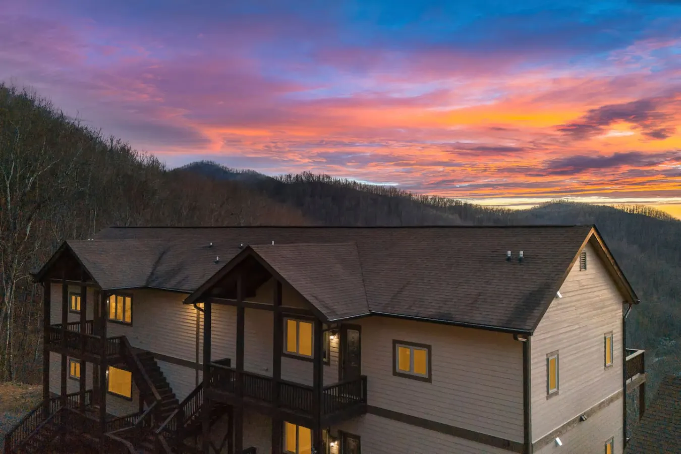 4-Unit Mountain Retreat | 8BR, Views, Near Smokies