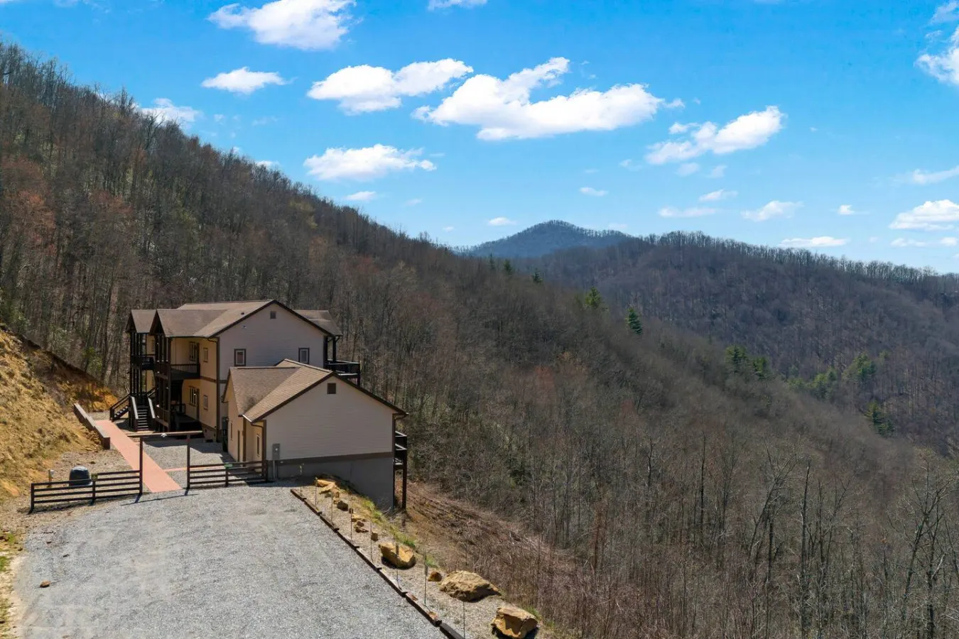 4-Unit Mountain Retreat 8BR, Views, Near Smokies 7