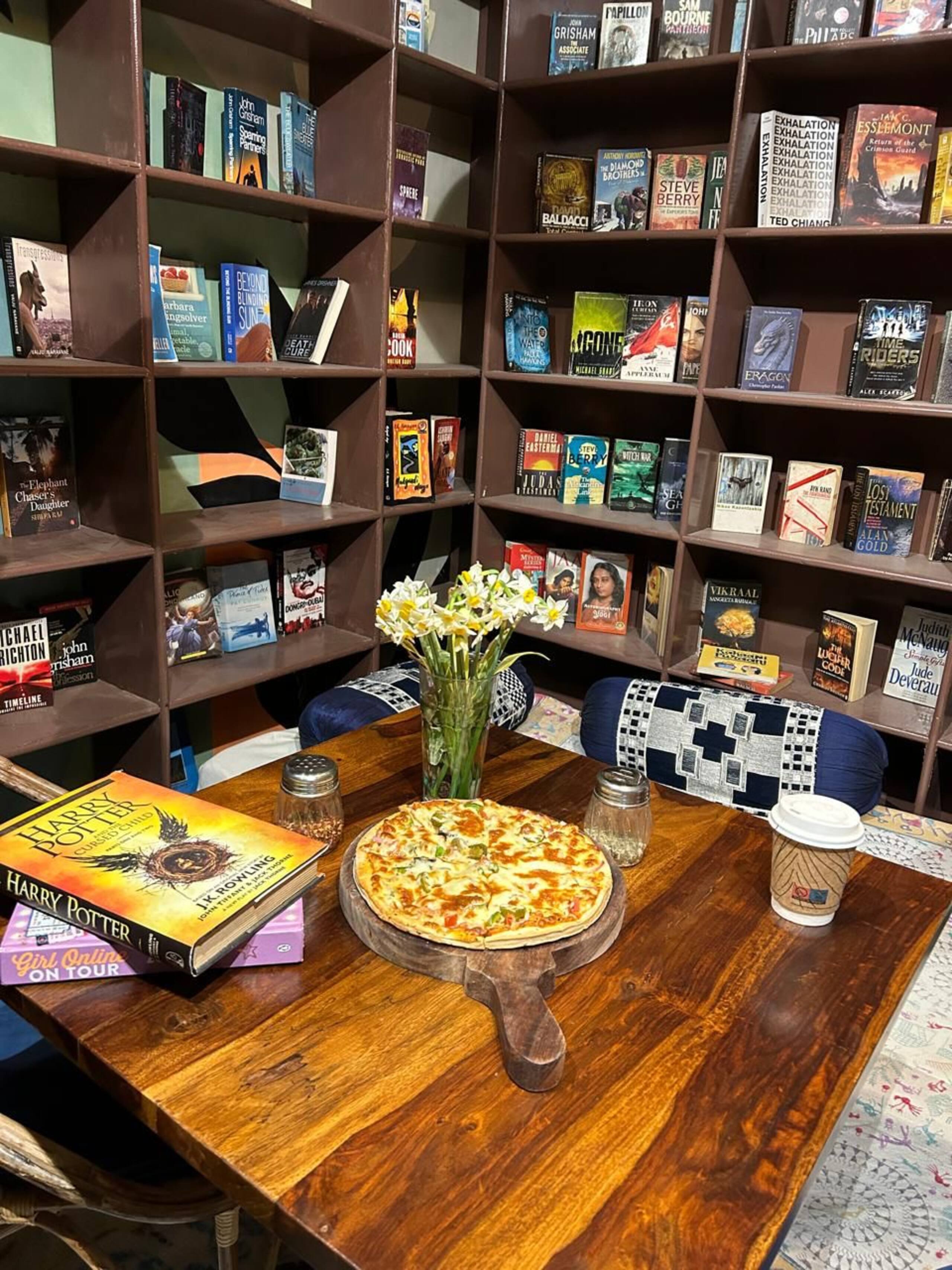 Entire Riverside Homestay with book cafe & Garden 34