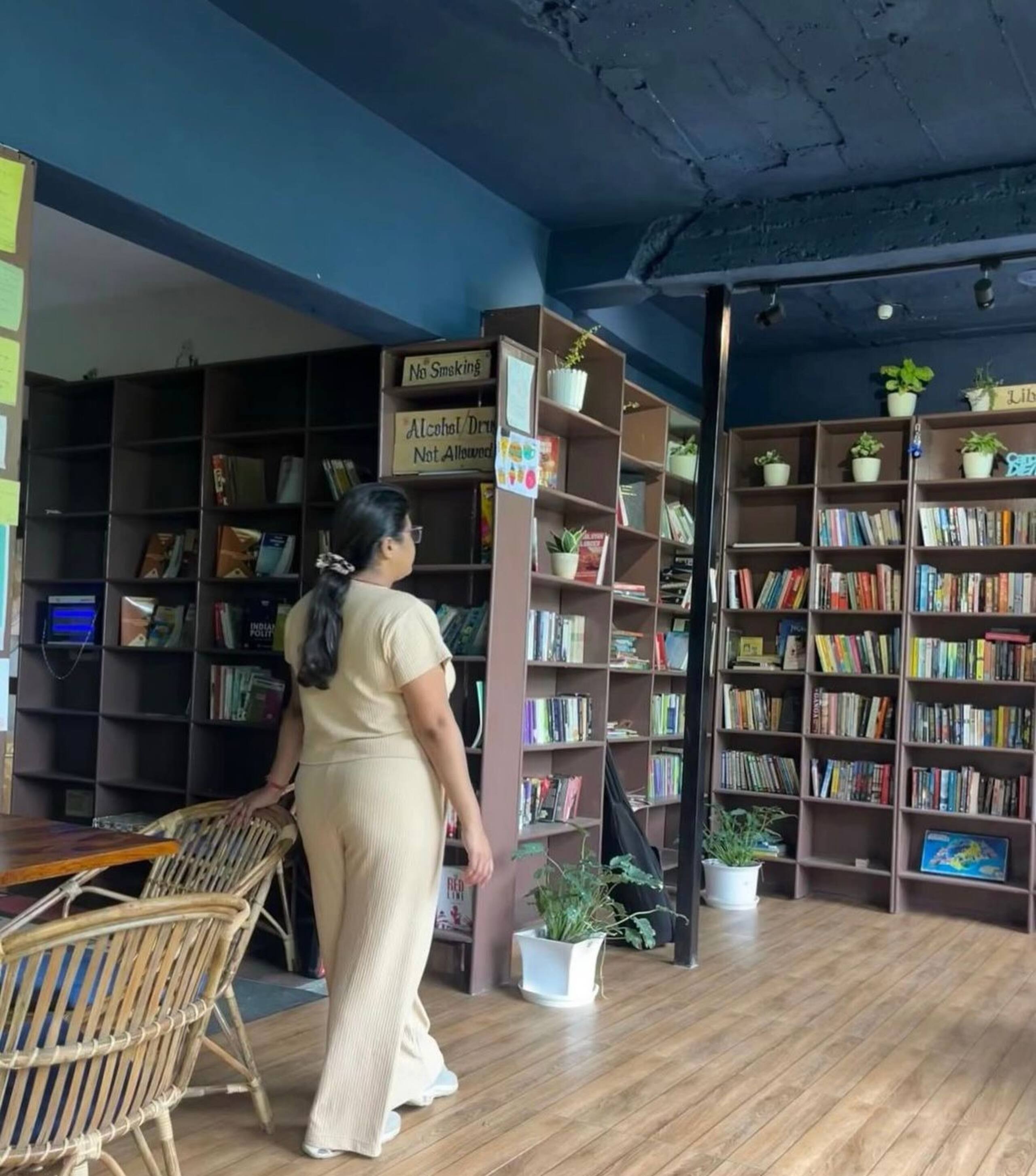 Entire Riverside Homestay with book cafe & Garden 32