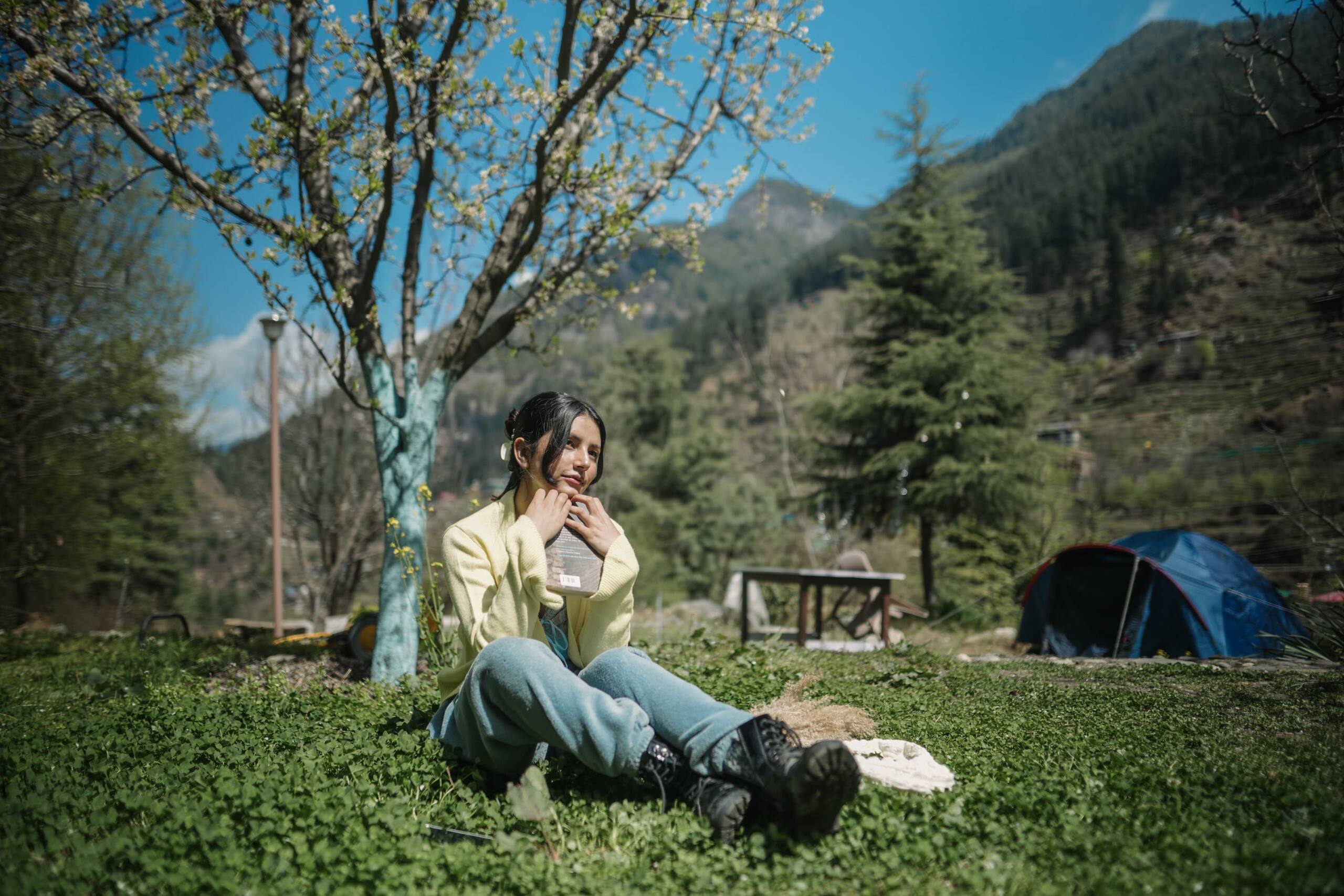 Entire Riverside Homestay with book cafe & Garden 18