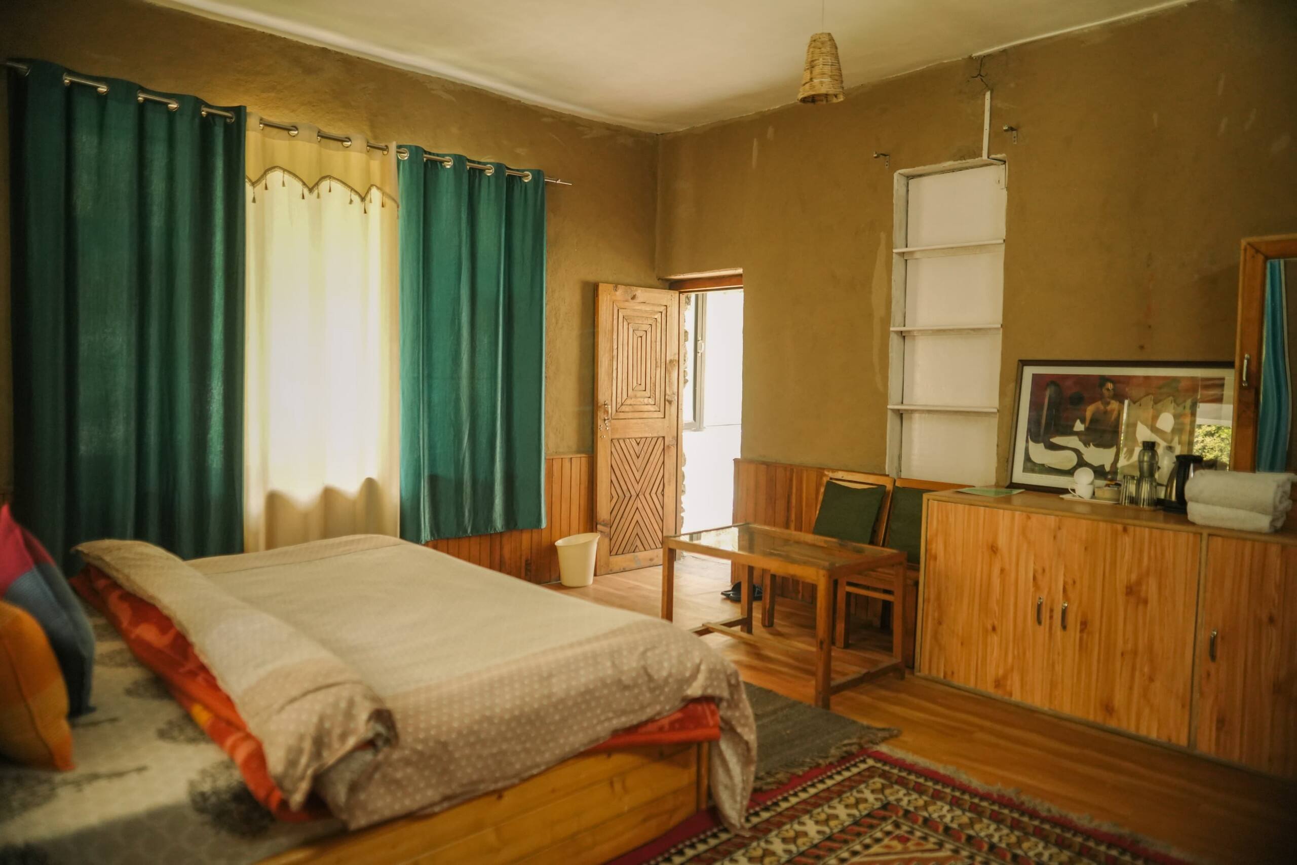 Entire Riverside Homestay with book cafe & Garden 6