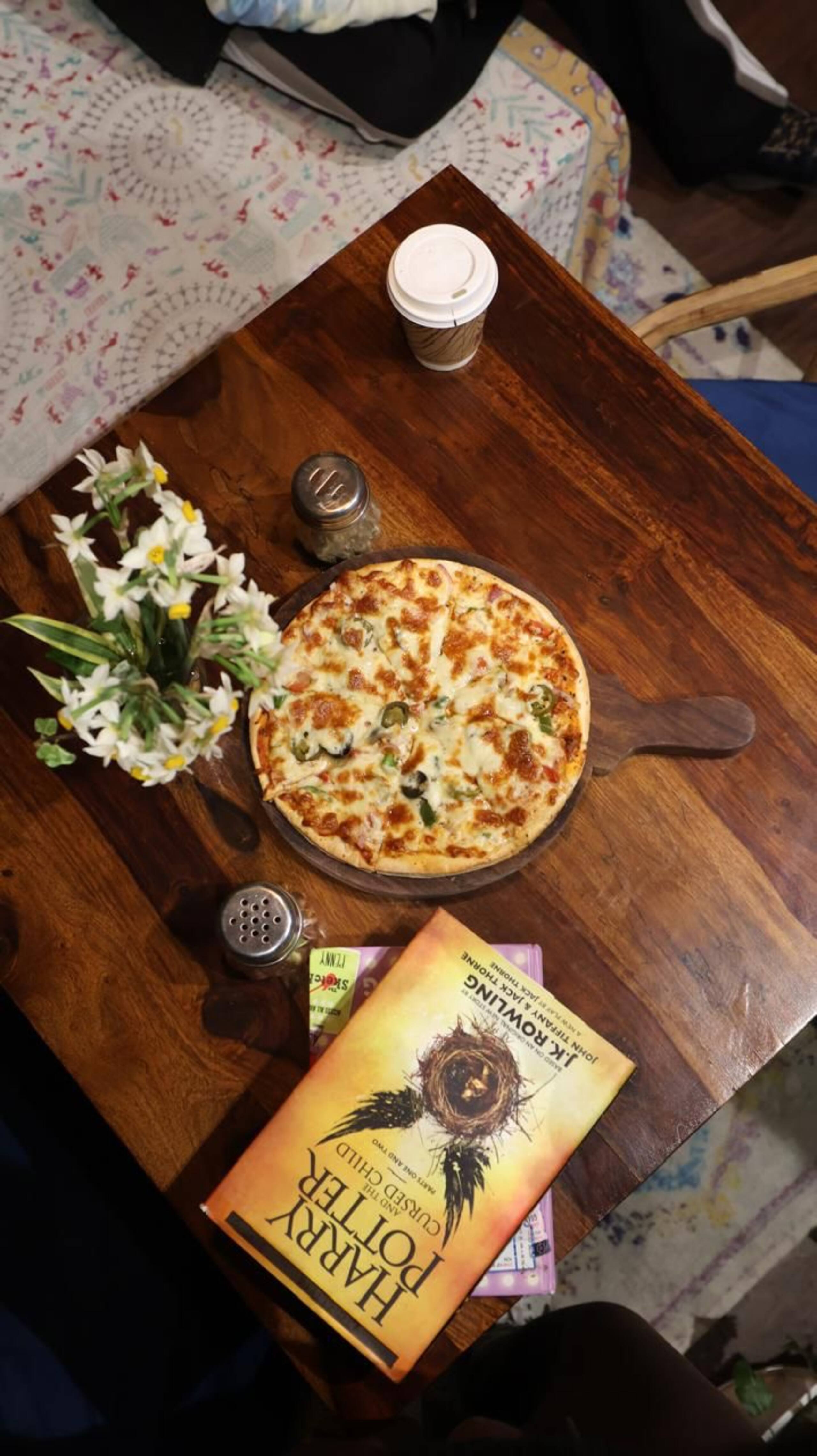 Entire Riverside Homestay with book cafe & Garden 37