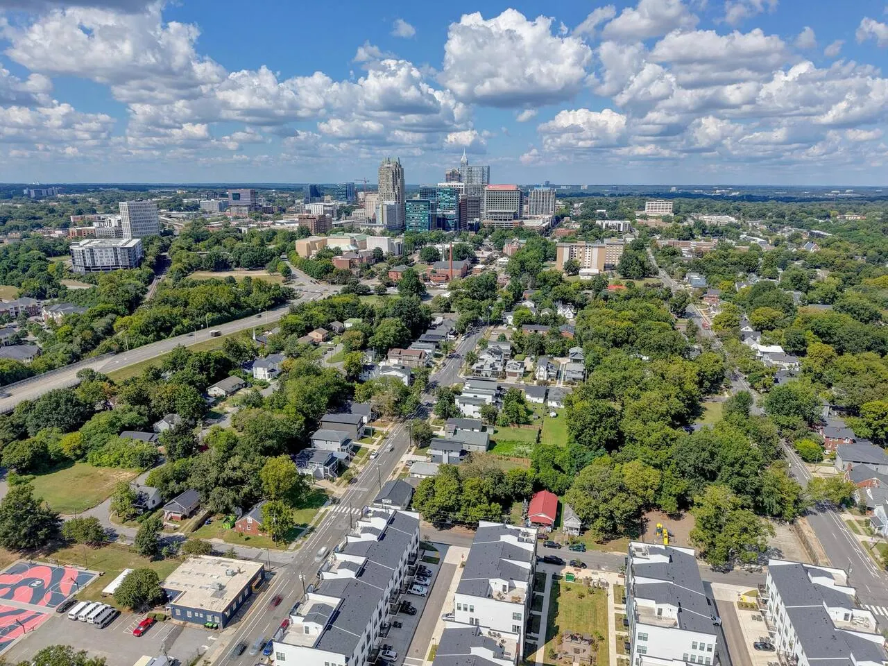 Downtown Dapper, Con Ctr .5mi, 2King Suites, 13+ 15