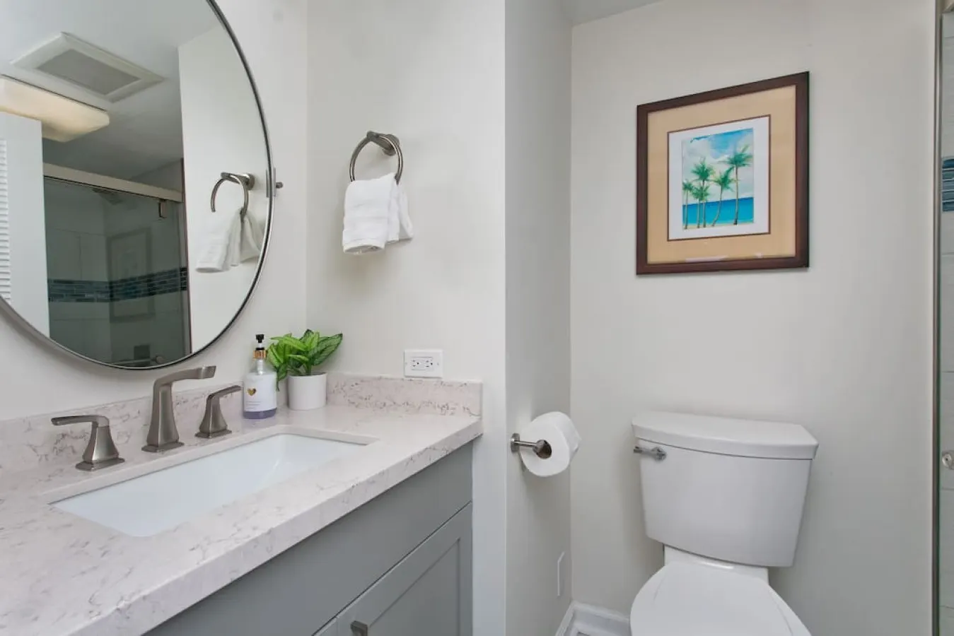 High Floor Luxury Oceanfront @ Waikiki Beach Tower 16