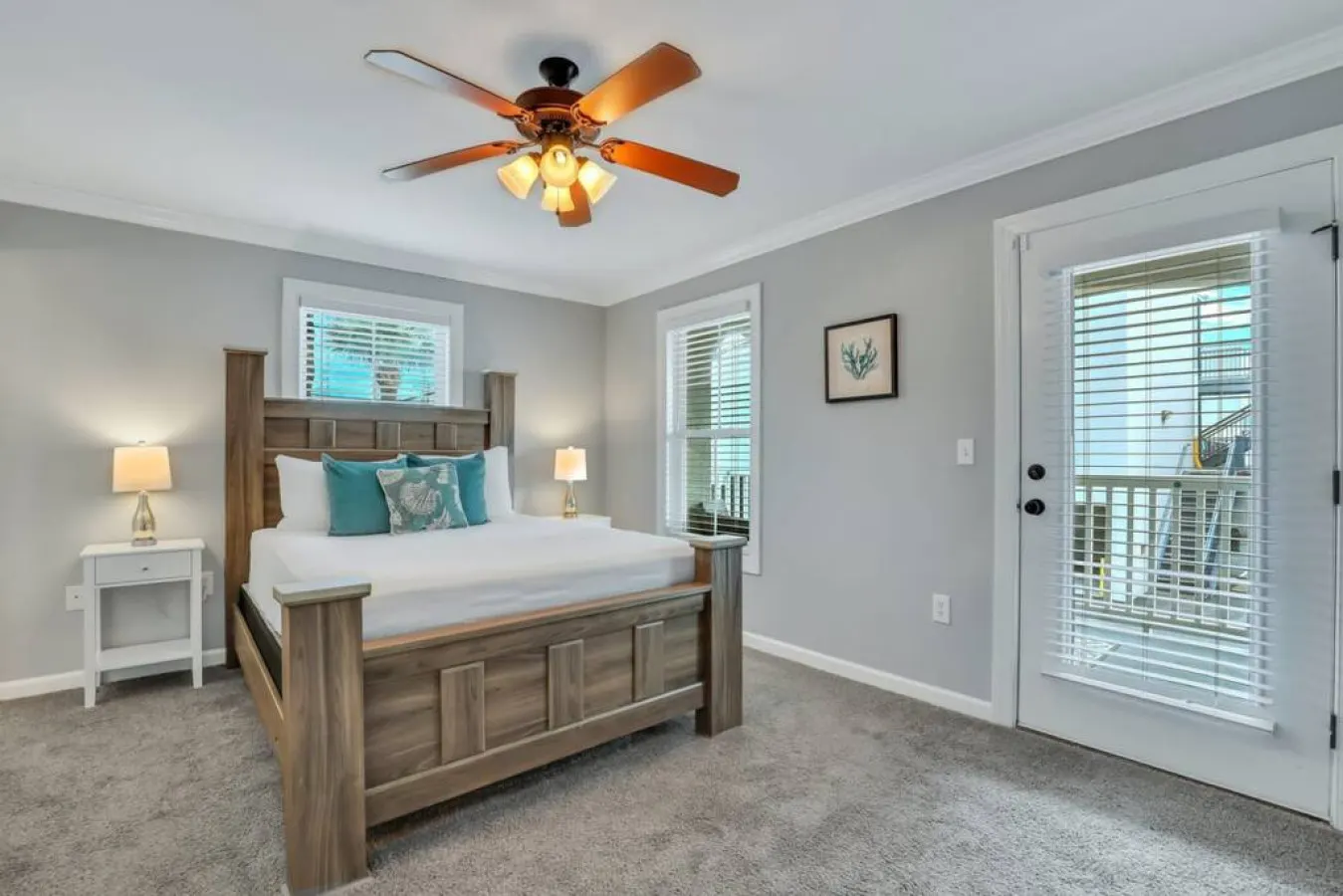 Atlantic Ave: 3 Bed 2 Bath Condo Walk to Beach, Pool Access — photo 4