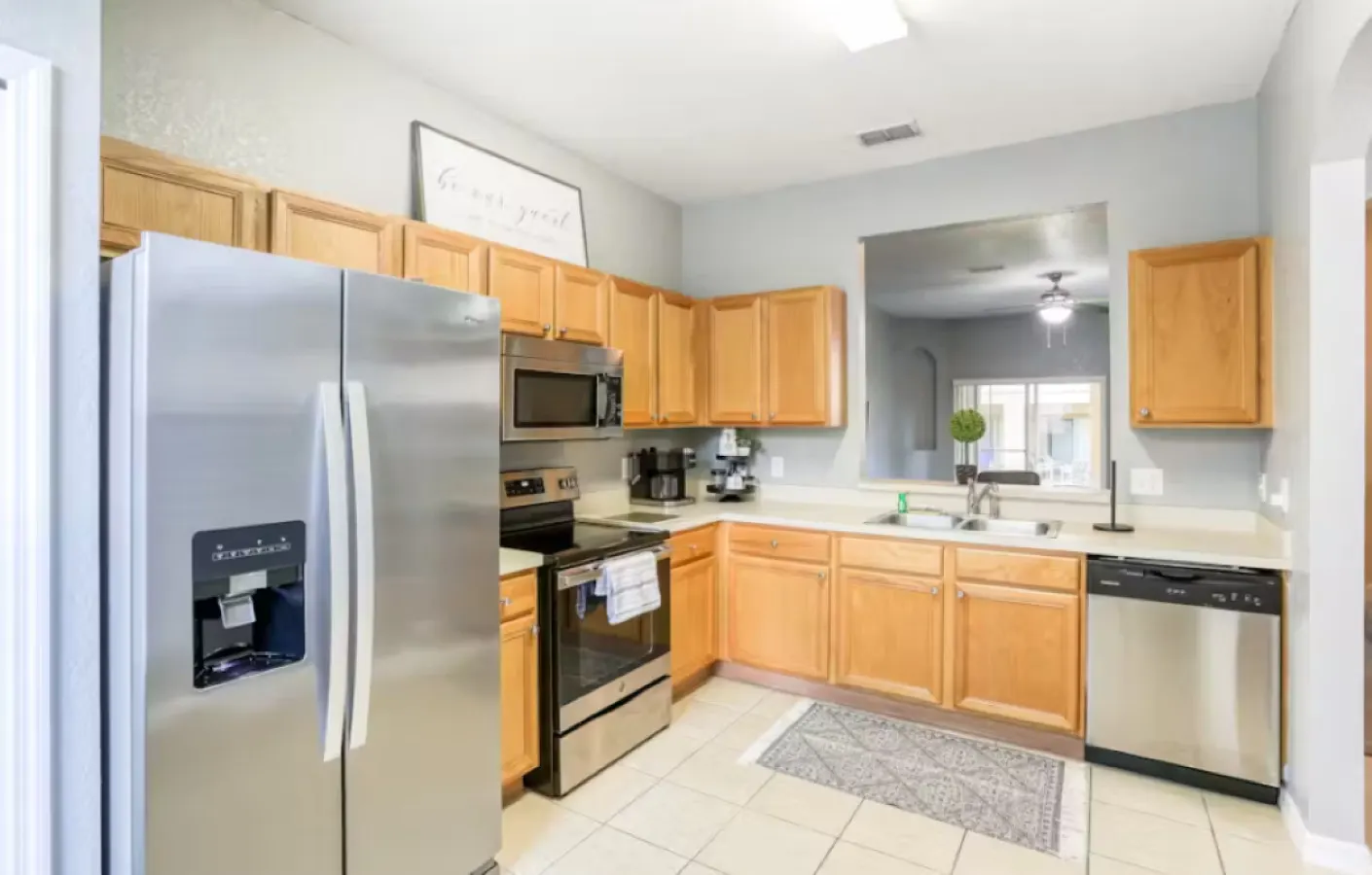 Sunshine Delight - 4 Bedroom Townhome at Regal Palms 1