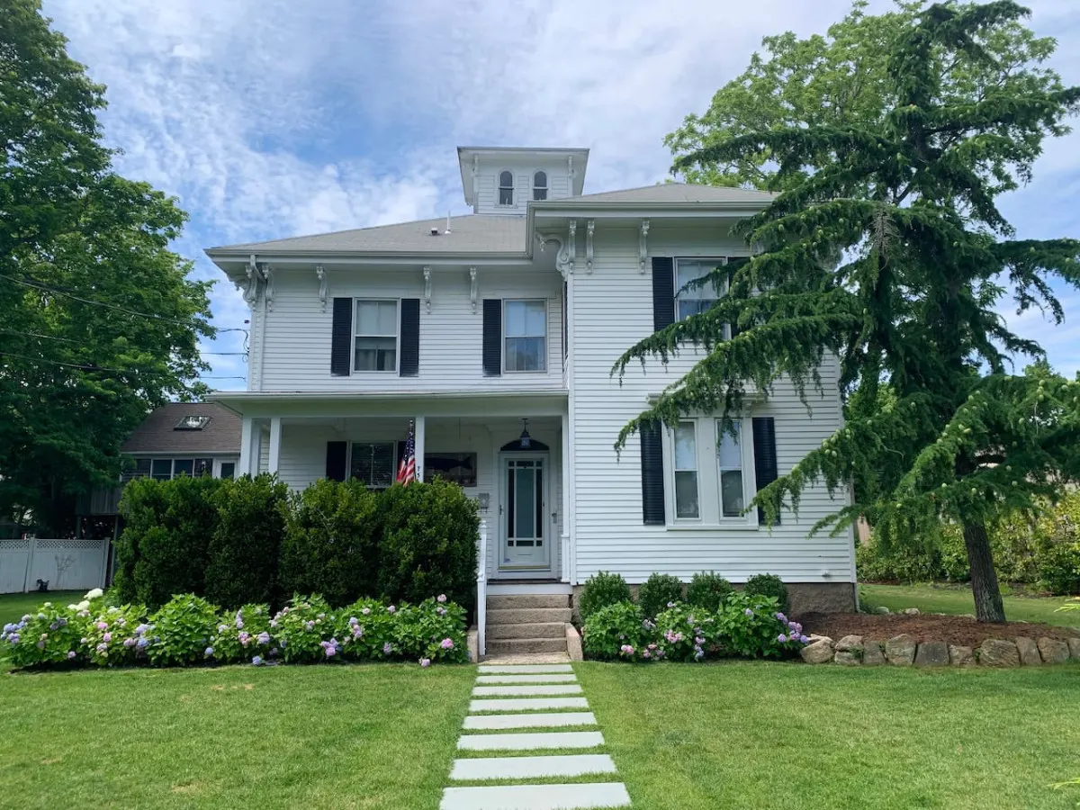 Large Sea Captain's Estate in Falmouth Village