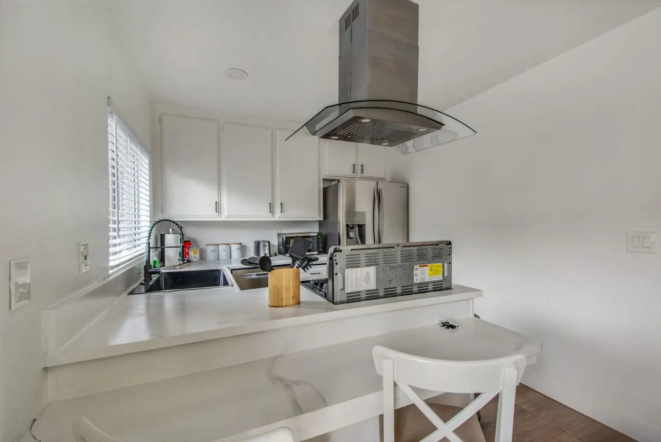 2Bd/2Bth Close To South Coast Plaza Restaurants 10