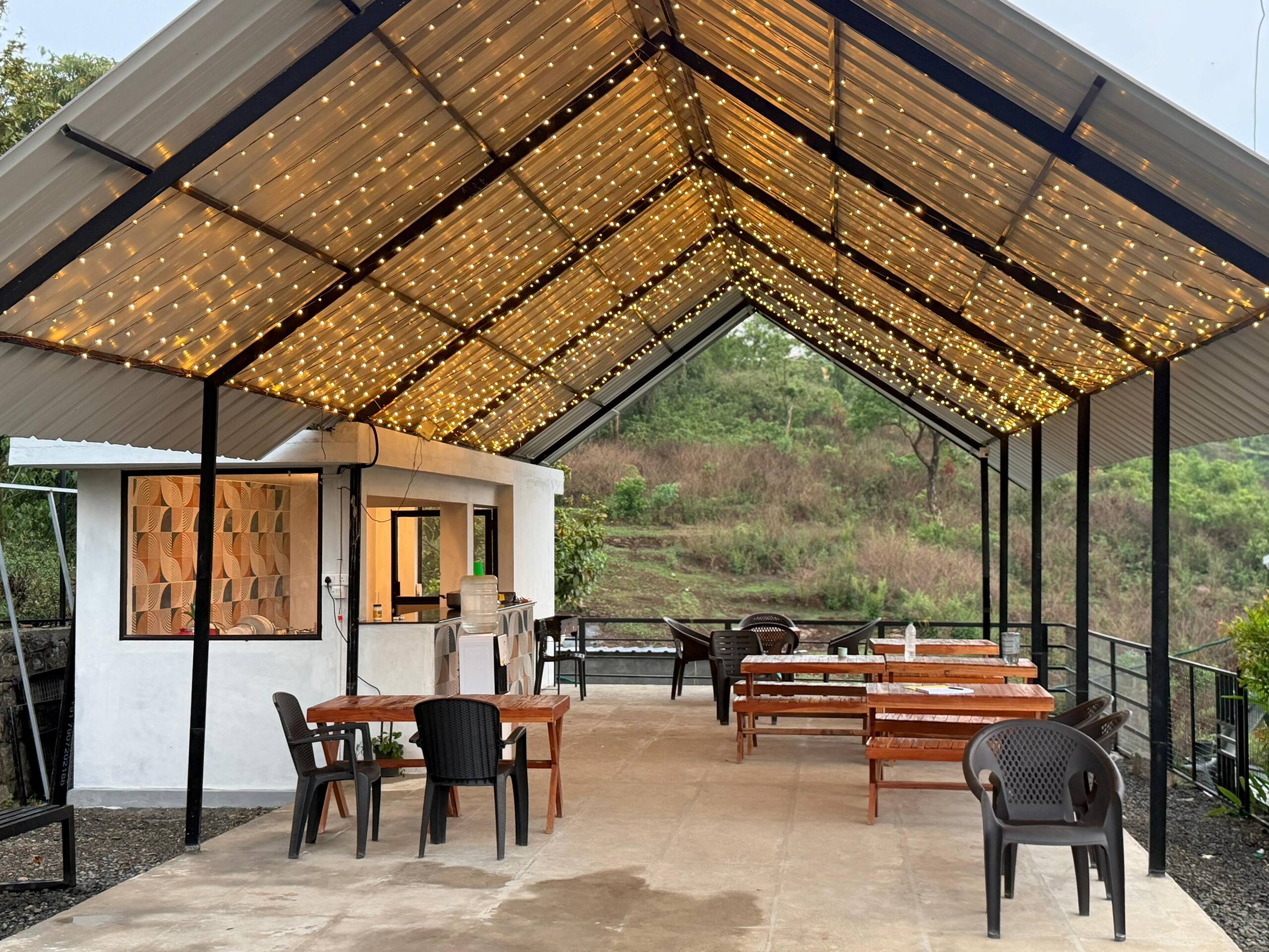 Premium Dormitory with pool in Vagamon F5 14
