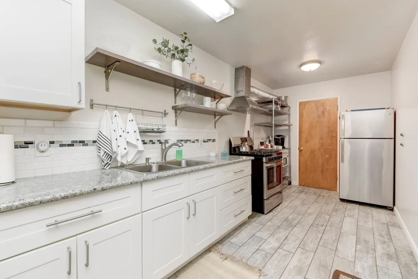 Perla D'Italia -1BR- FREE Driveway parking 9