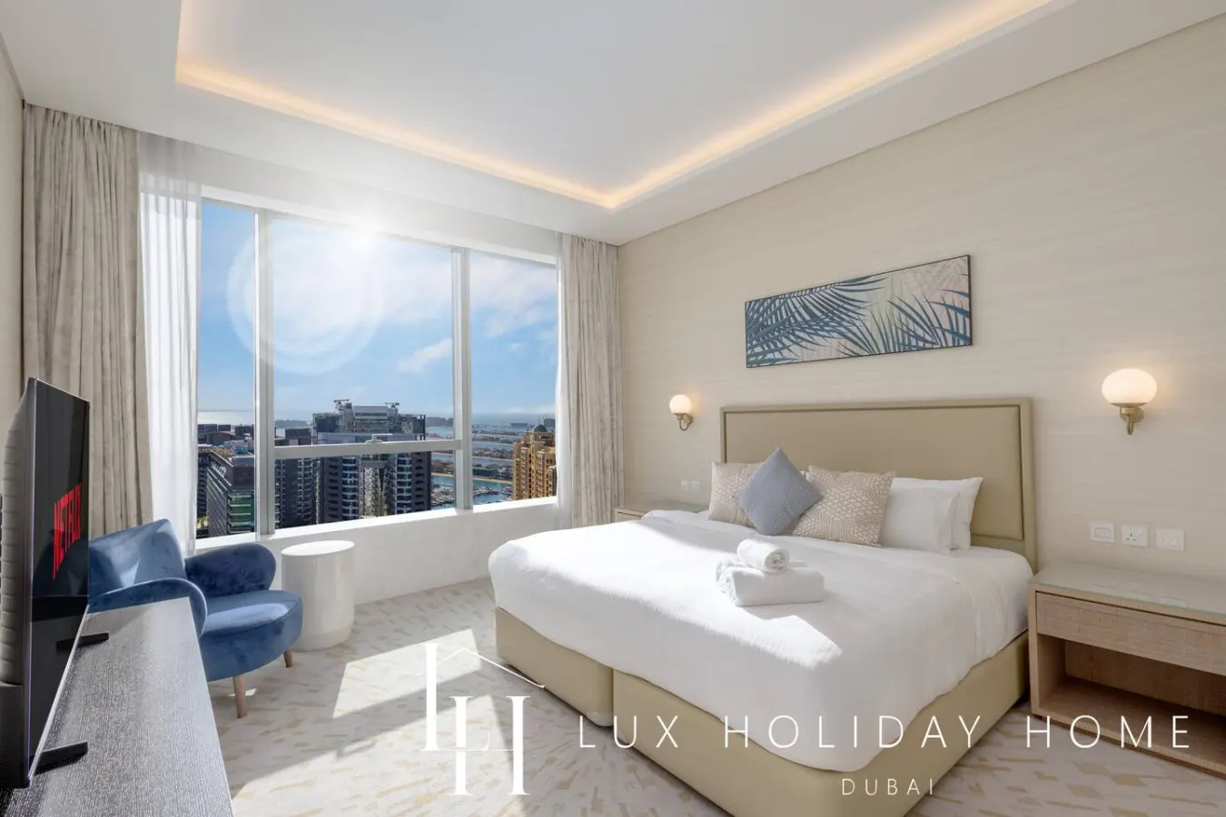 LUX Iconic Views at The Palm Tower Suite 8 5