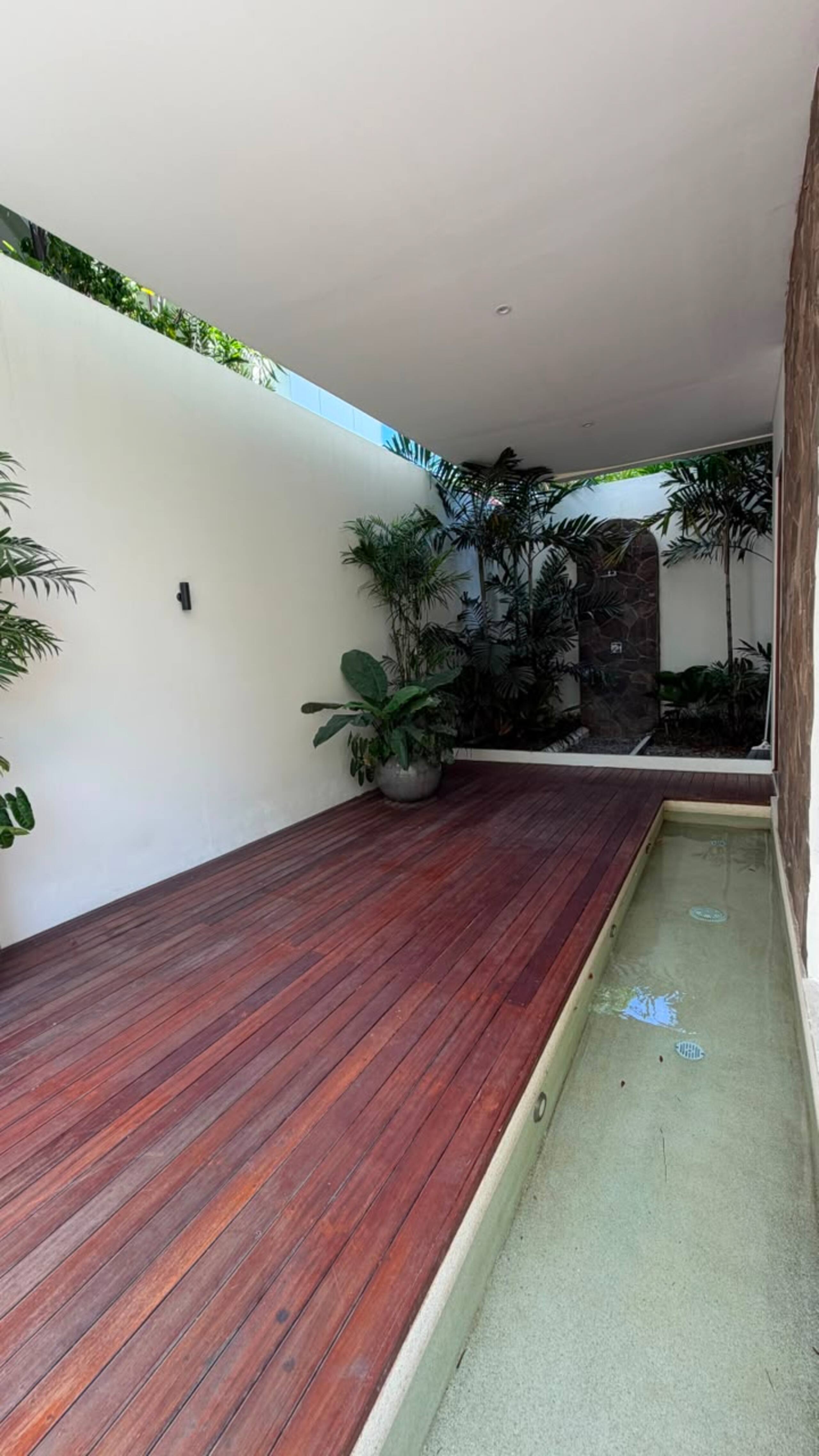 Djelantik House 36