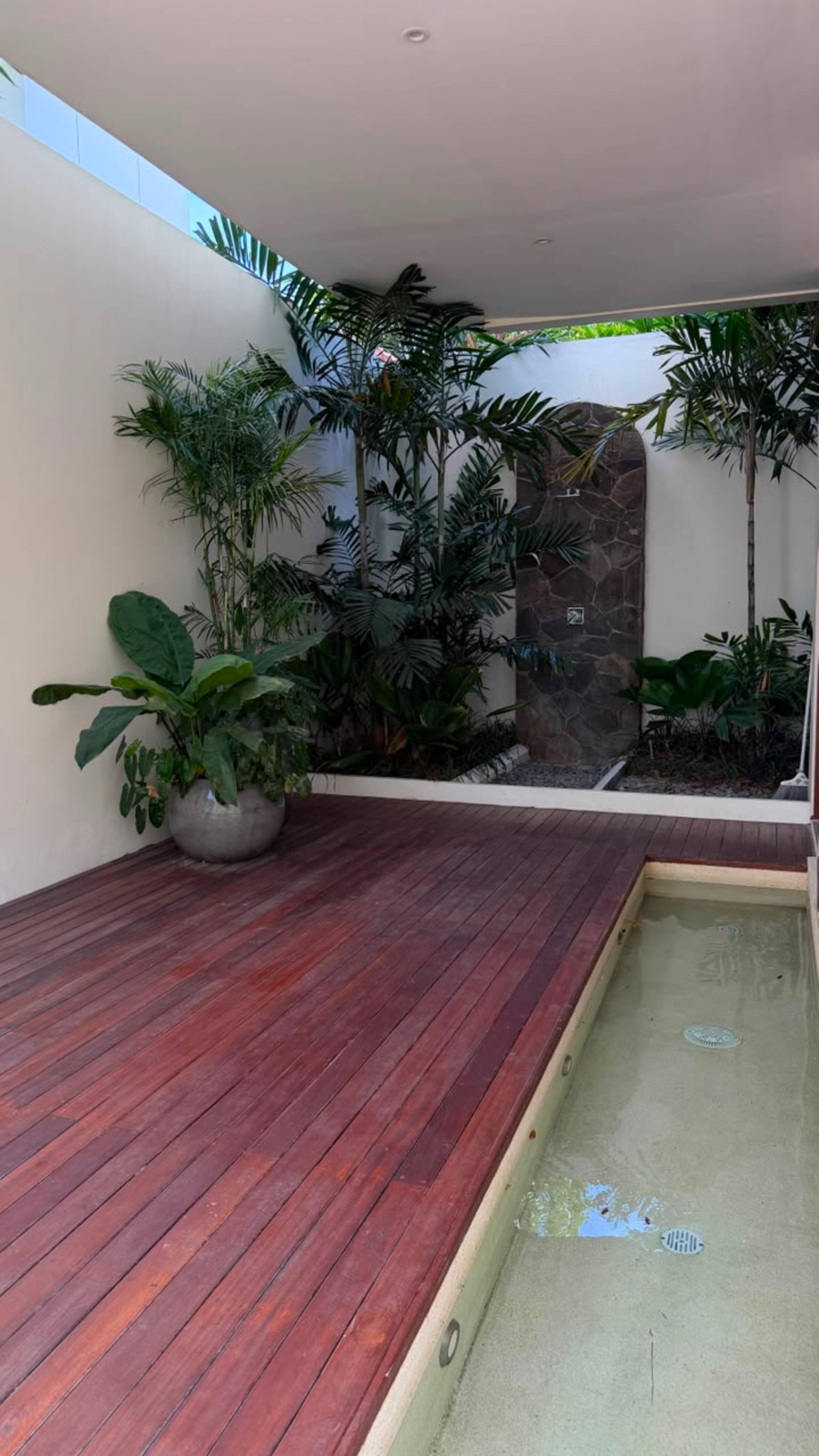 Djelantik House 37