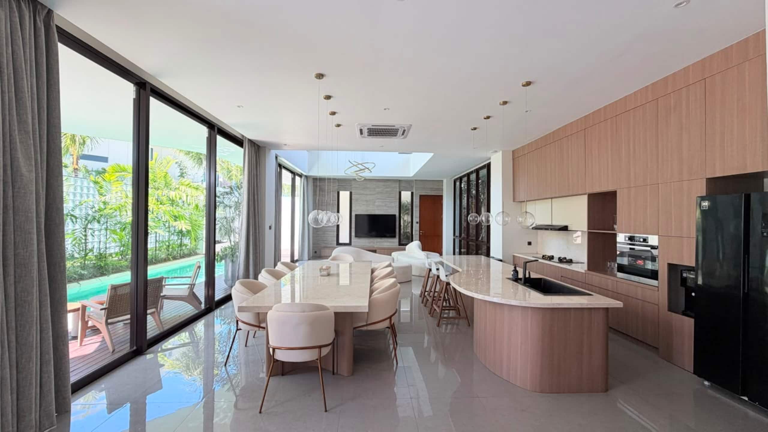Djelantik House 12