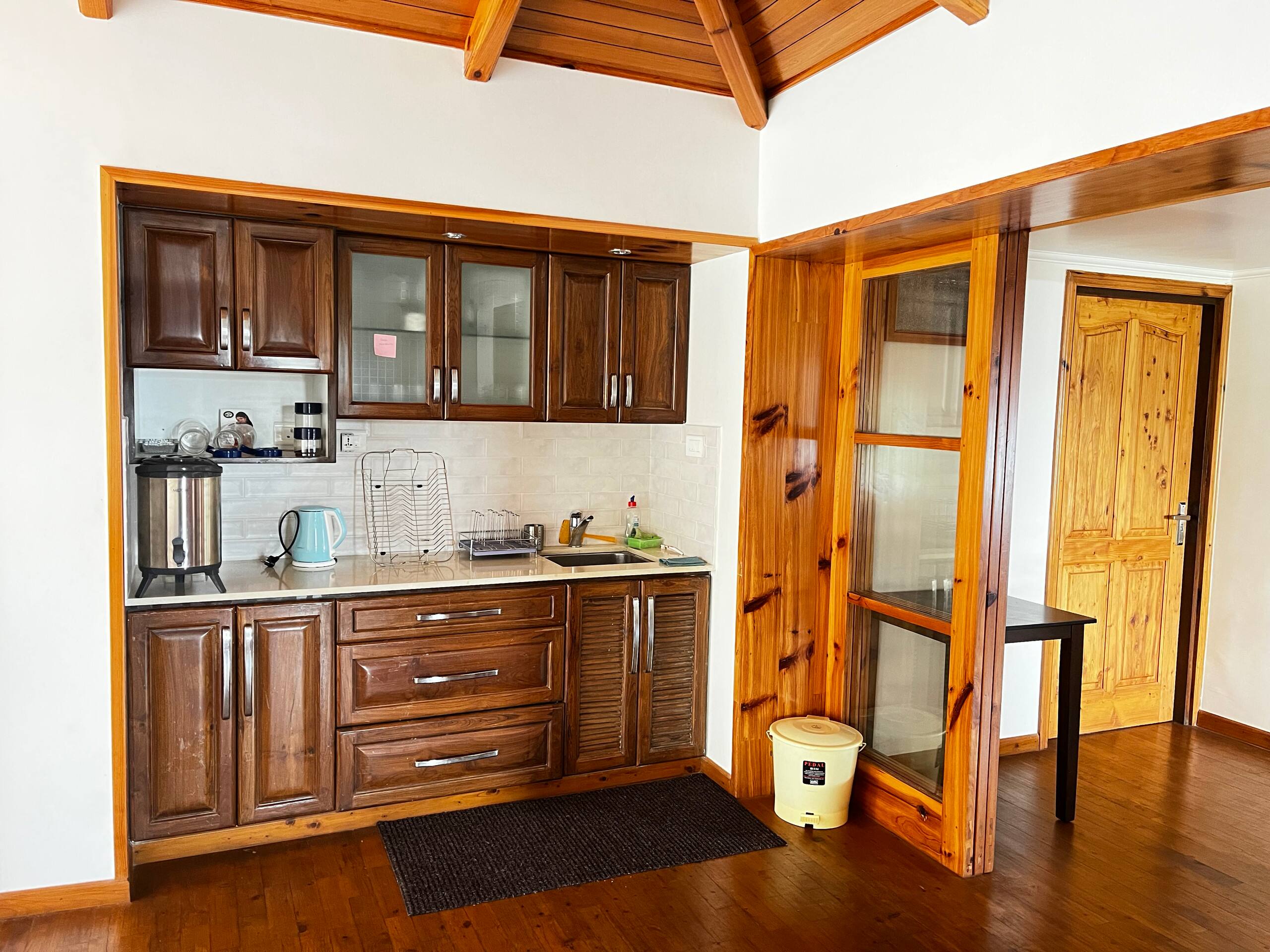 Attic Himalaya View|Grandma Stokes Orchard Retreat 14