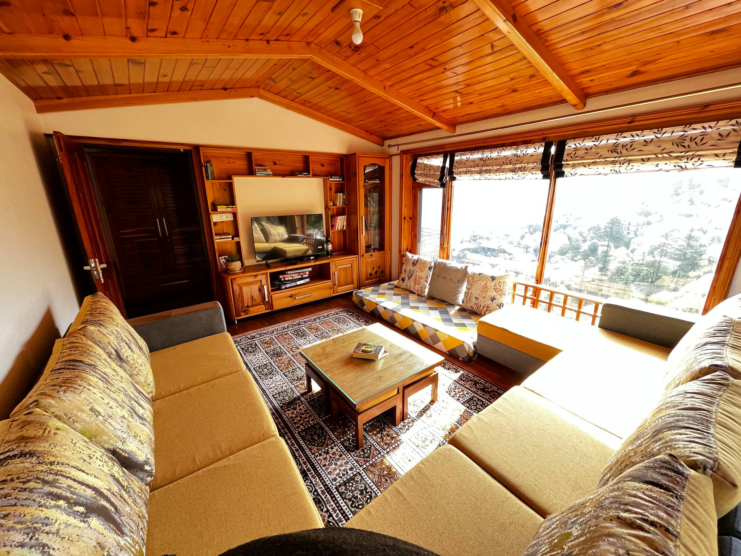 Attic Himalaya View|Grandma Stokes Orchard Retreat 11