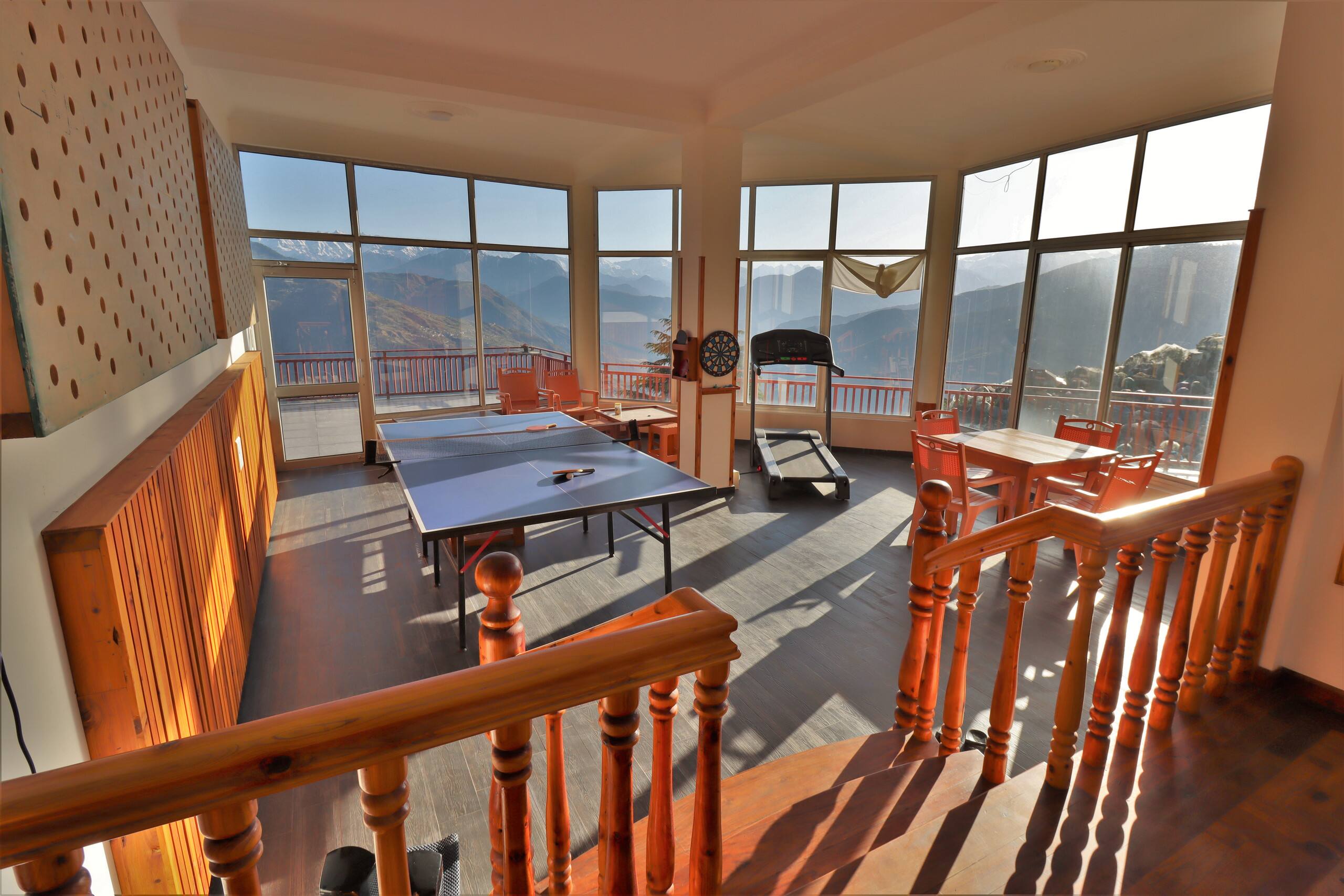 Attic Himalaya View|Grandma Stokes Orchard Retreat 3