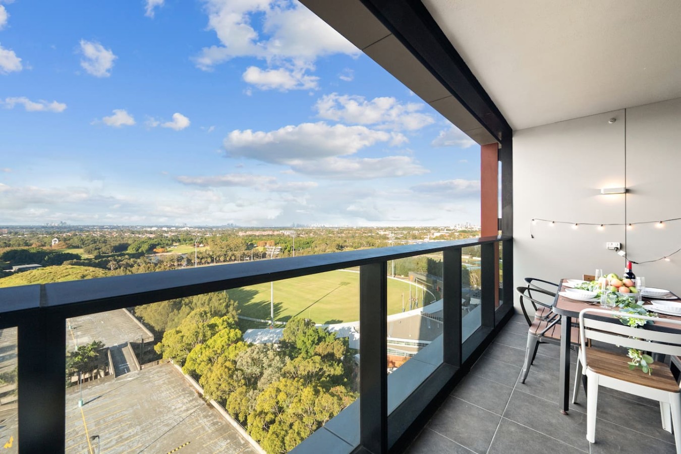 Panoramic CBD & Park Views Near Accor Stadium 4