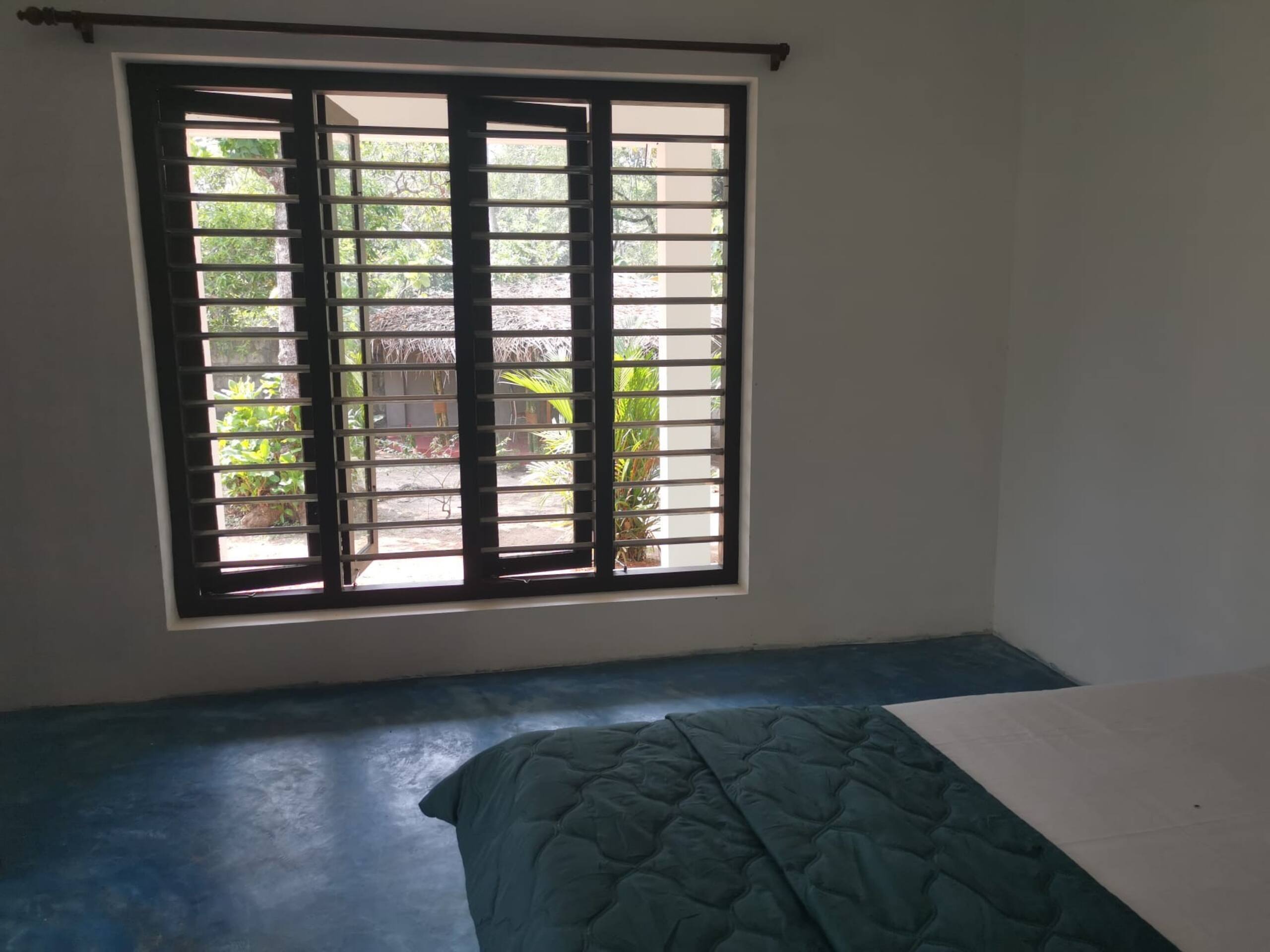 Sebastians Oasis 32