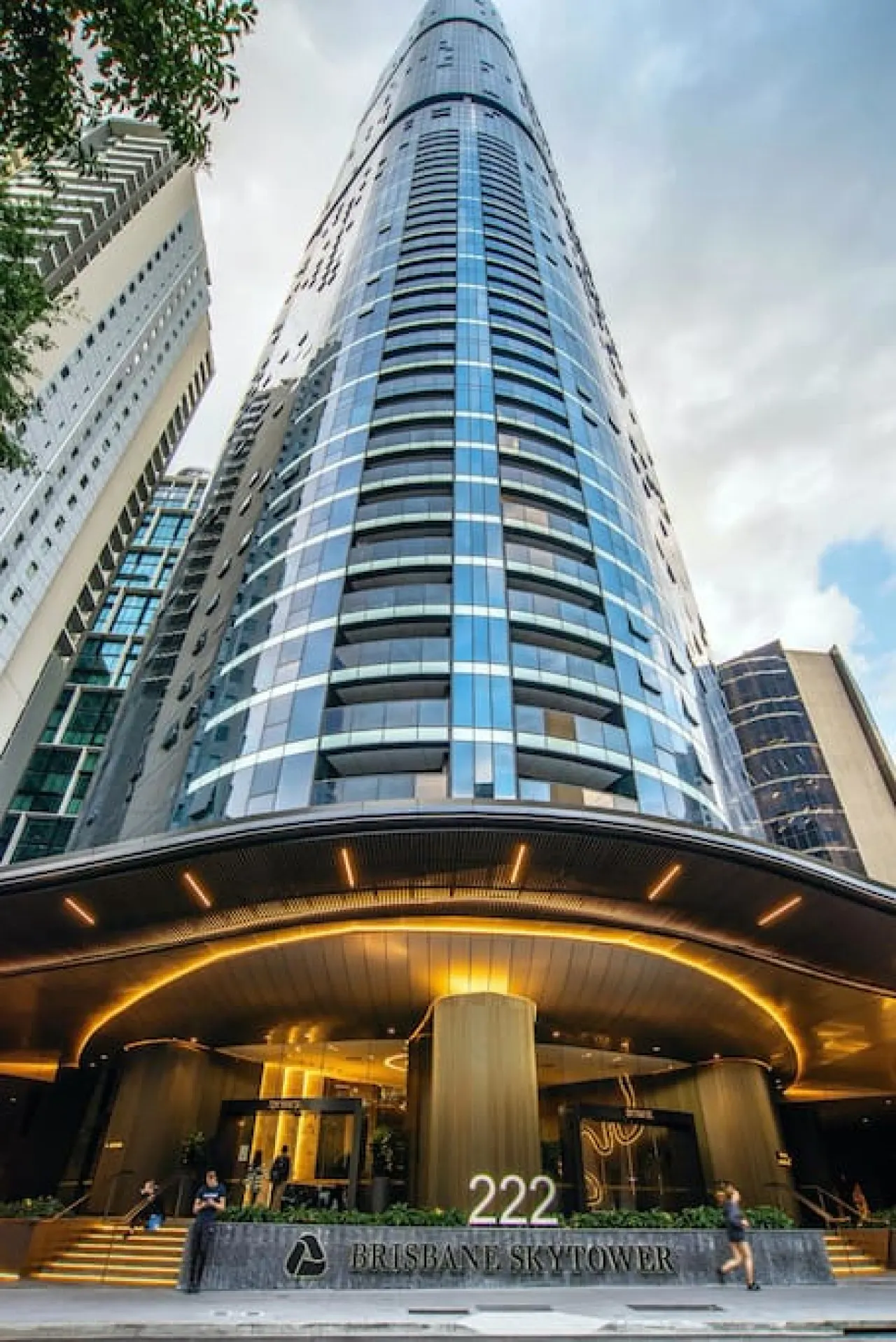CBD RiverView 2Bed Apt Kingbed at Tallest building 10
