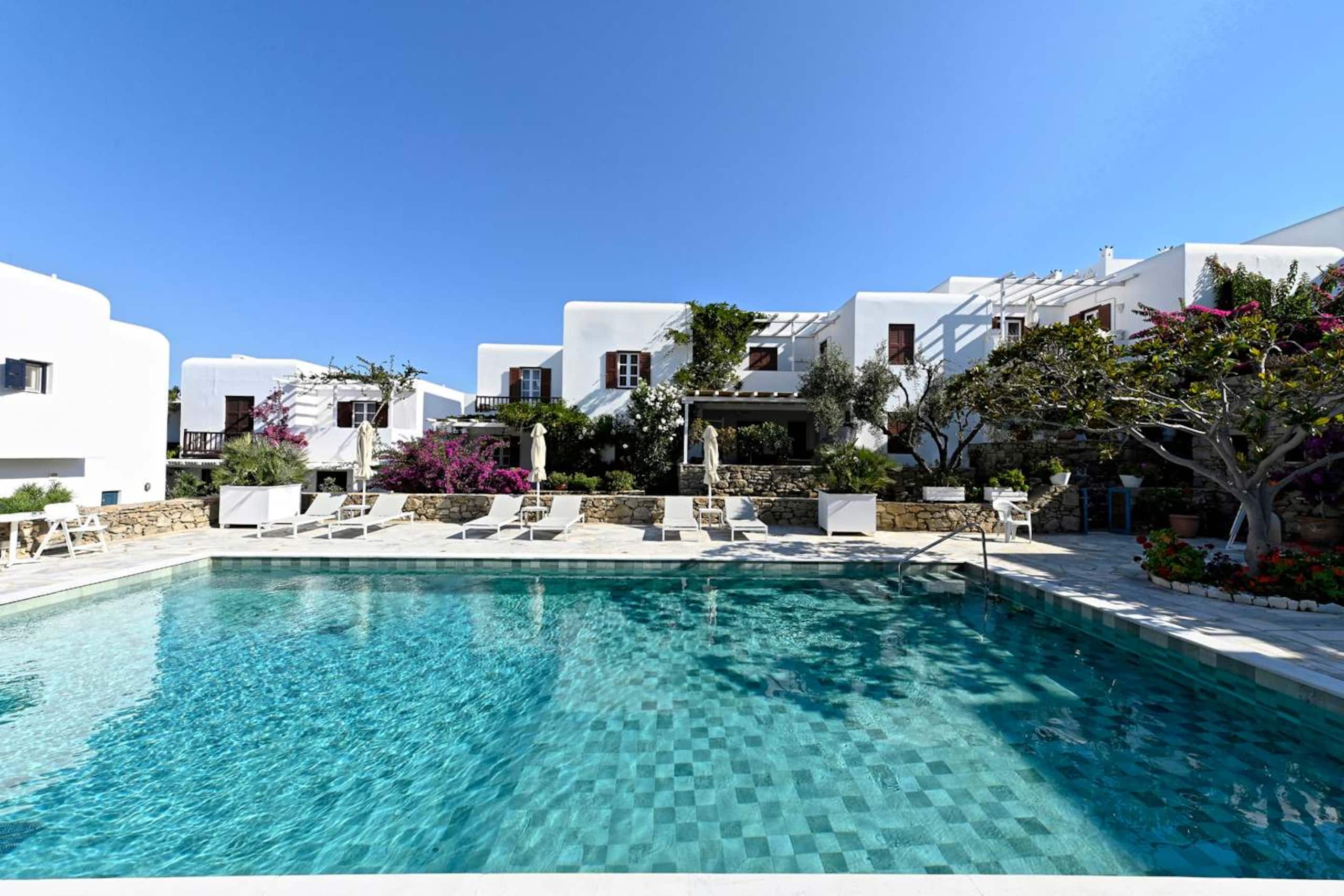 Hedoni - Mykonos Town Suite with Pool & Terrace