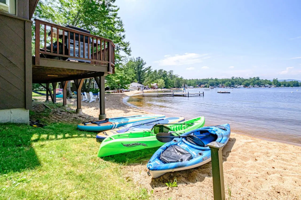 Sebago Sunset- BIG Sandy Beach on Sebago w. dock, kayaks, + SUPs 5