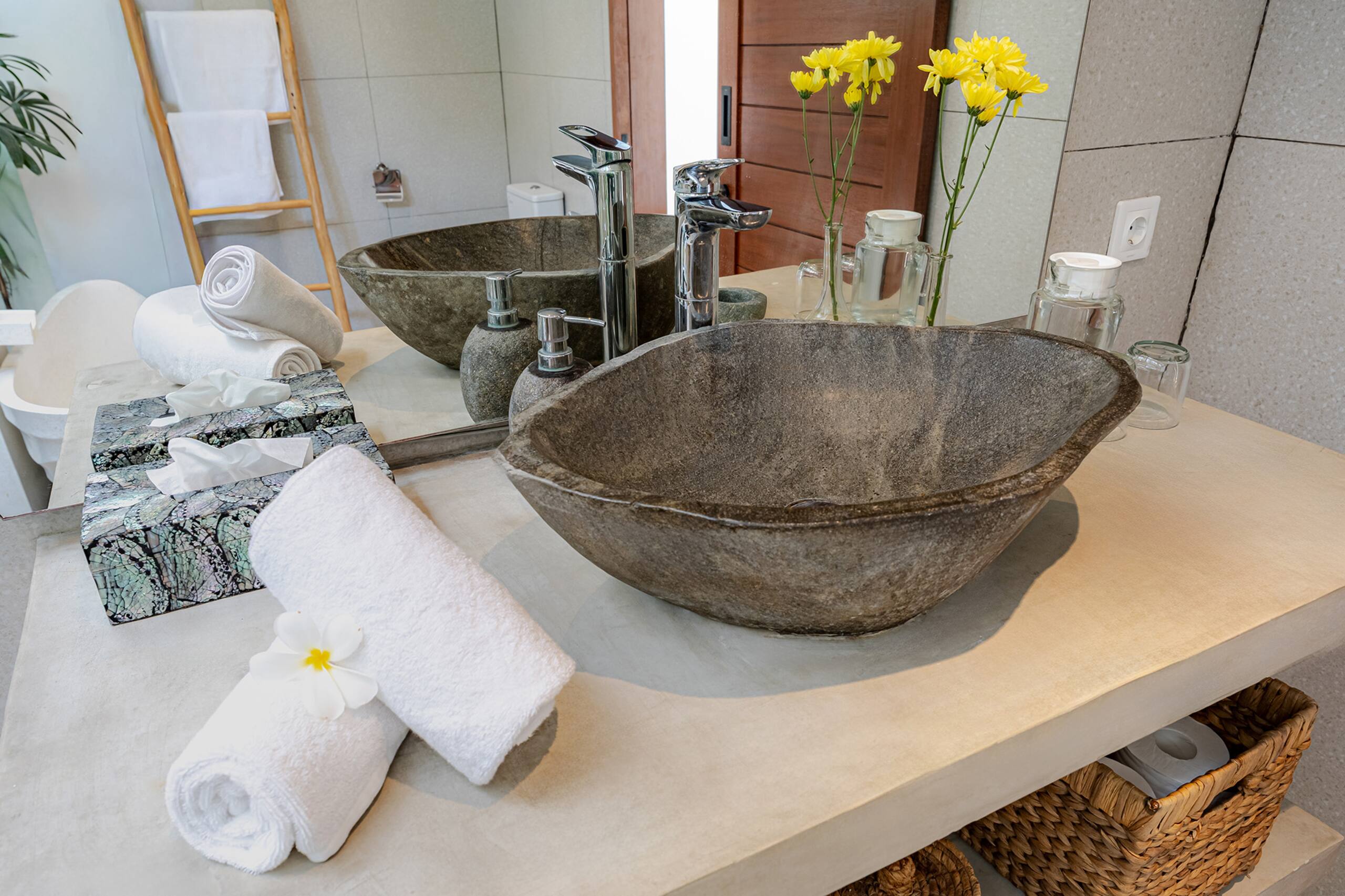 10 min From Seminyak & Canggu – Villa Green Palm 32