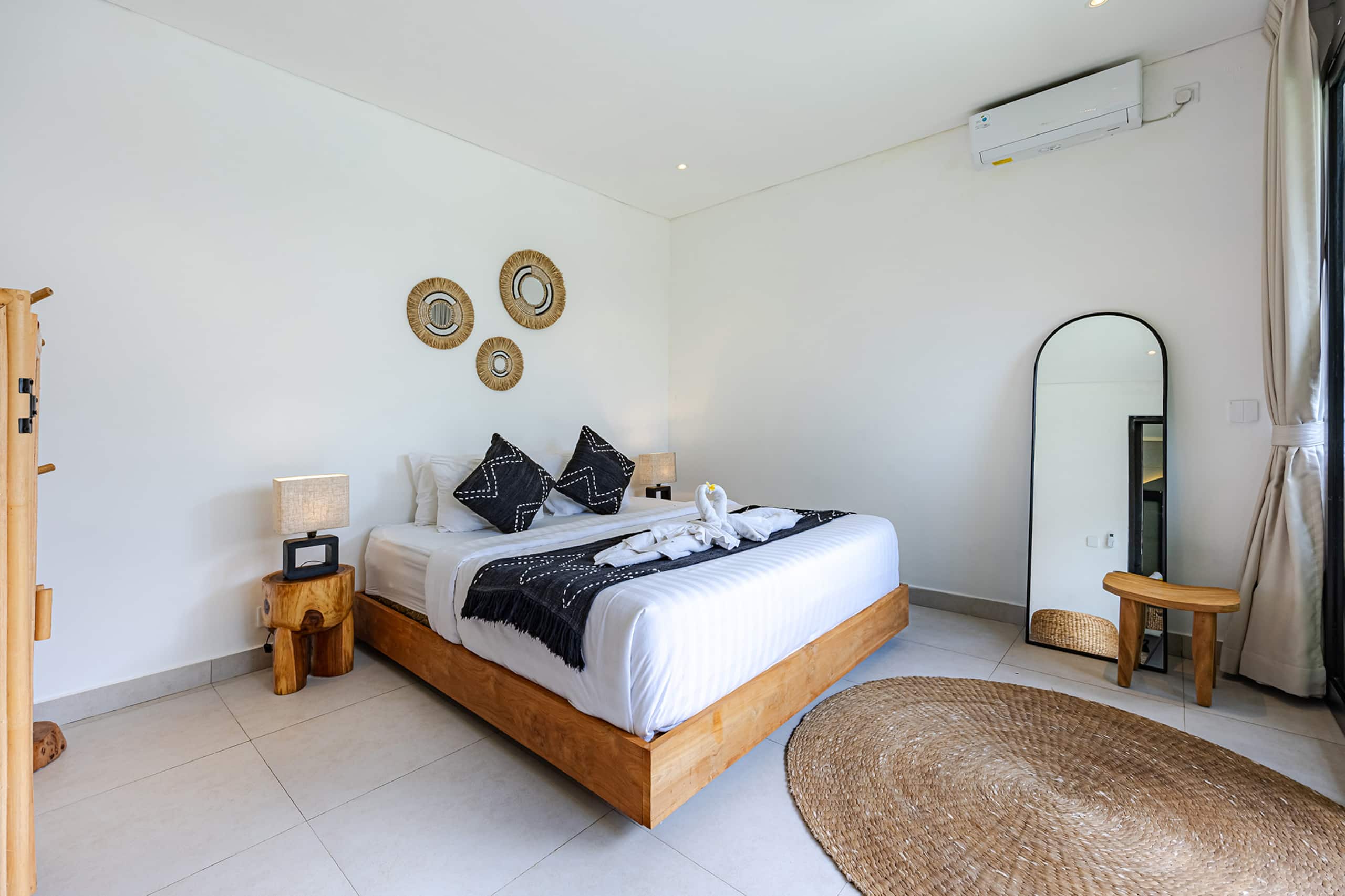 10 min From Seminyak & Canggu – Villa Green Palm 13