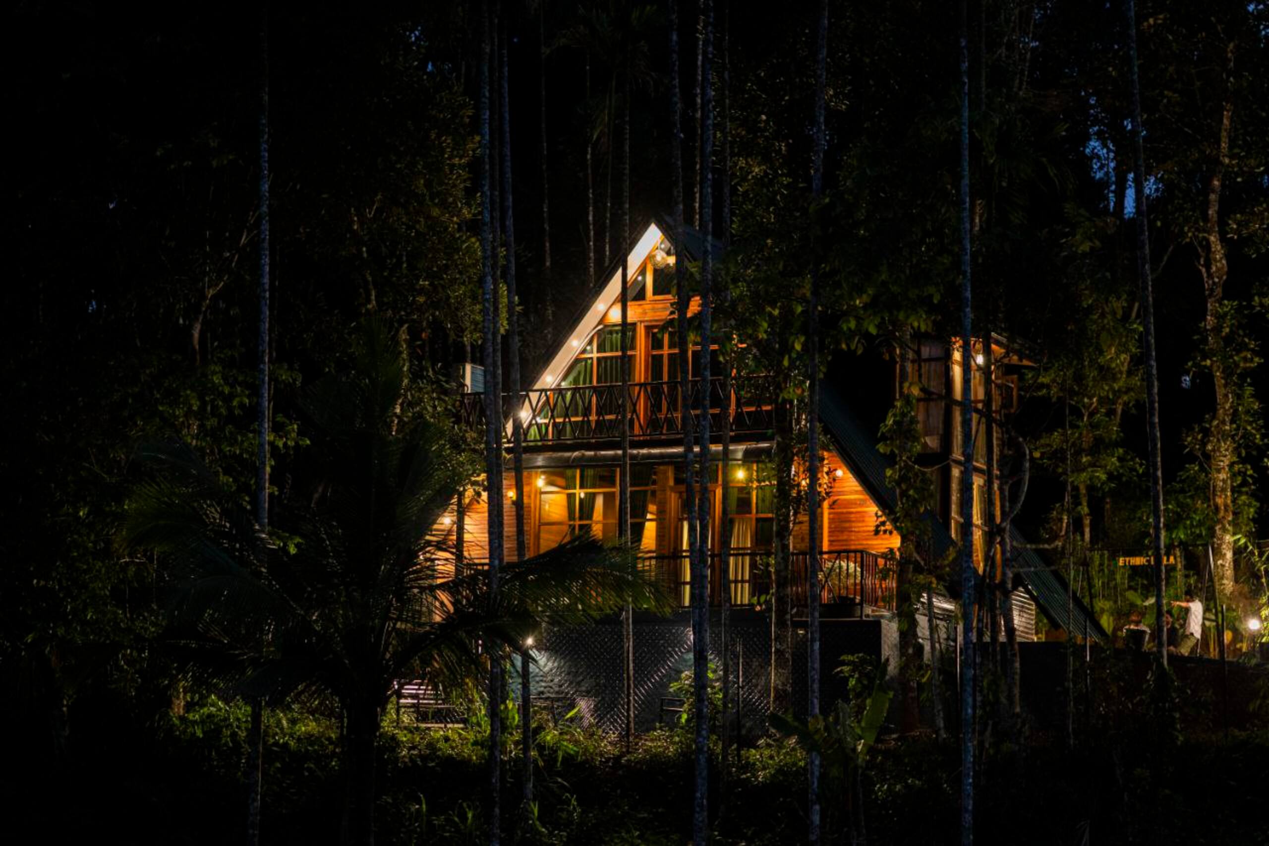 Cozy A-Frame Chalet | Ground Floor | Wayanad Stay 4