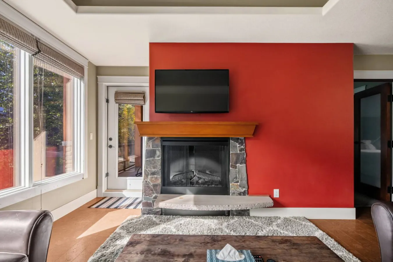 Canmore Rockies Getaway 2BR + Resort Amenities 14
