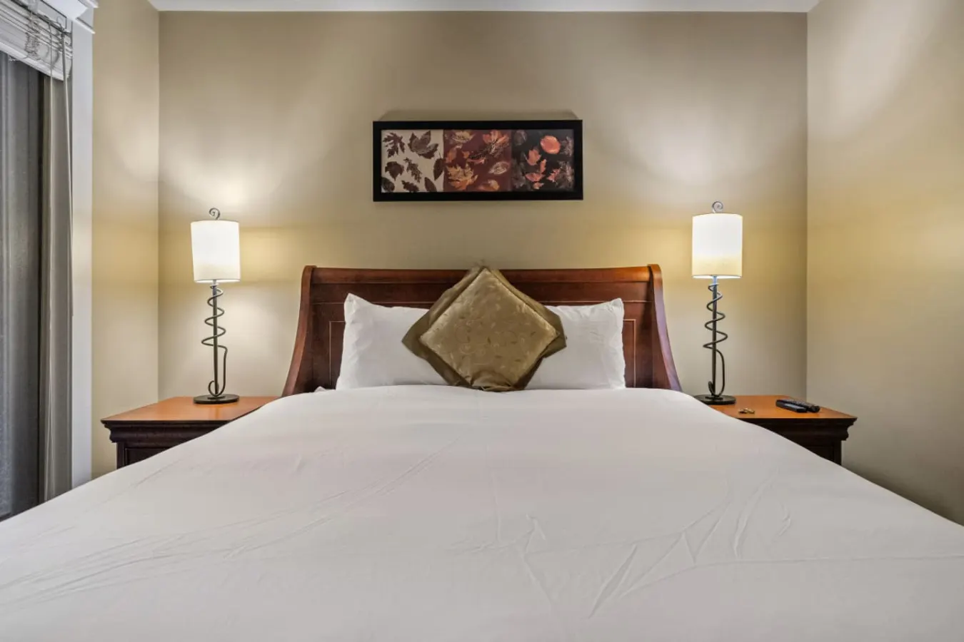 Canmore Rockies Getaway 2BR + Resort Amenities 19