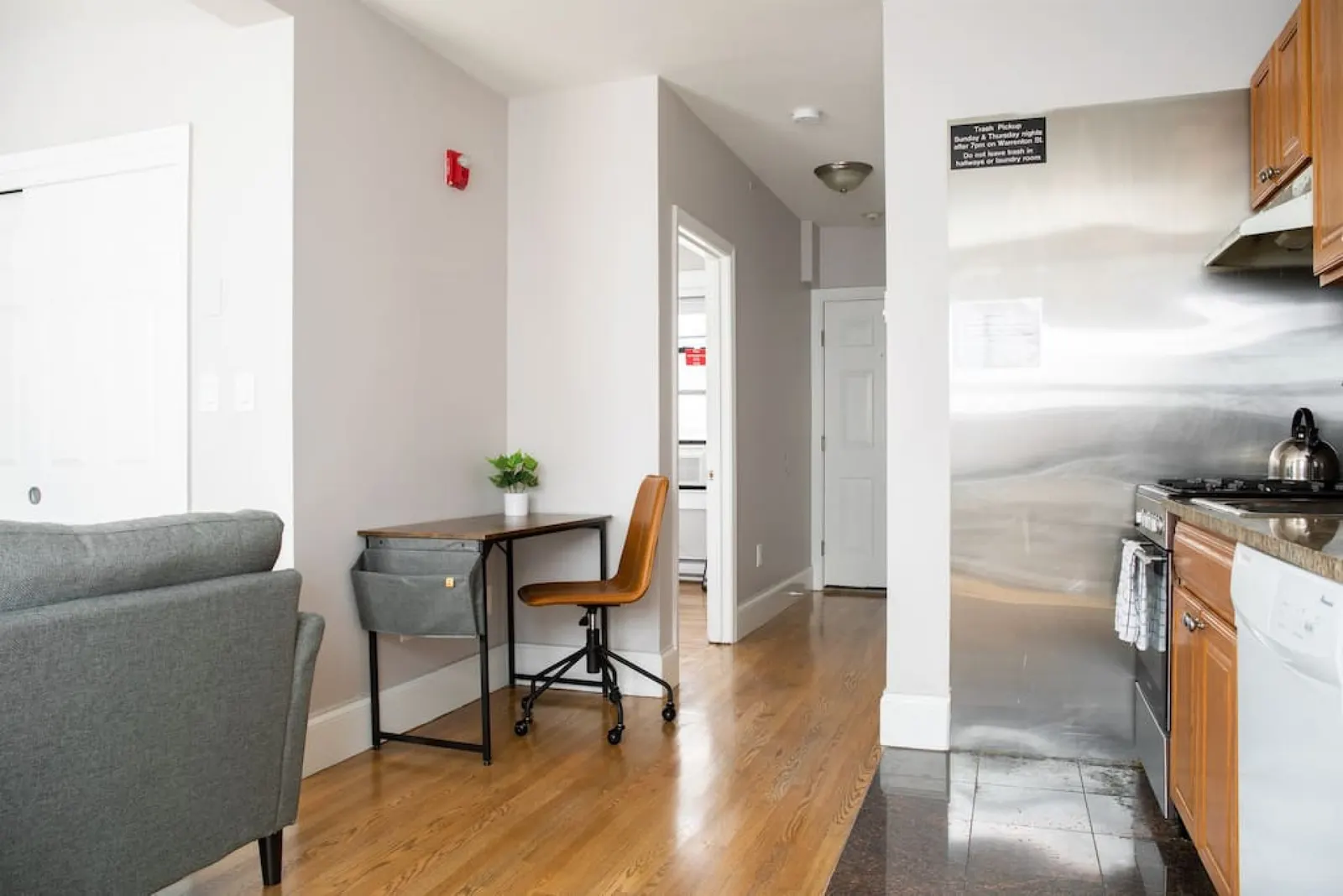Airy 1BR Walkable to Everywhere in Boston W+D 3