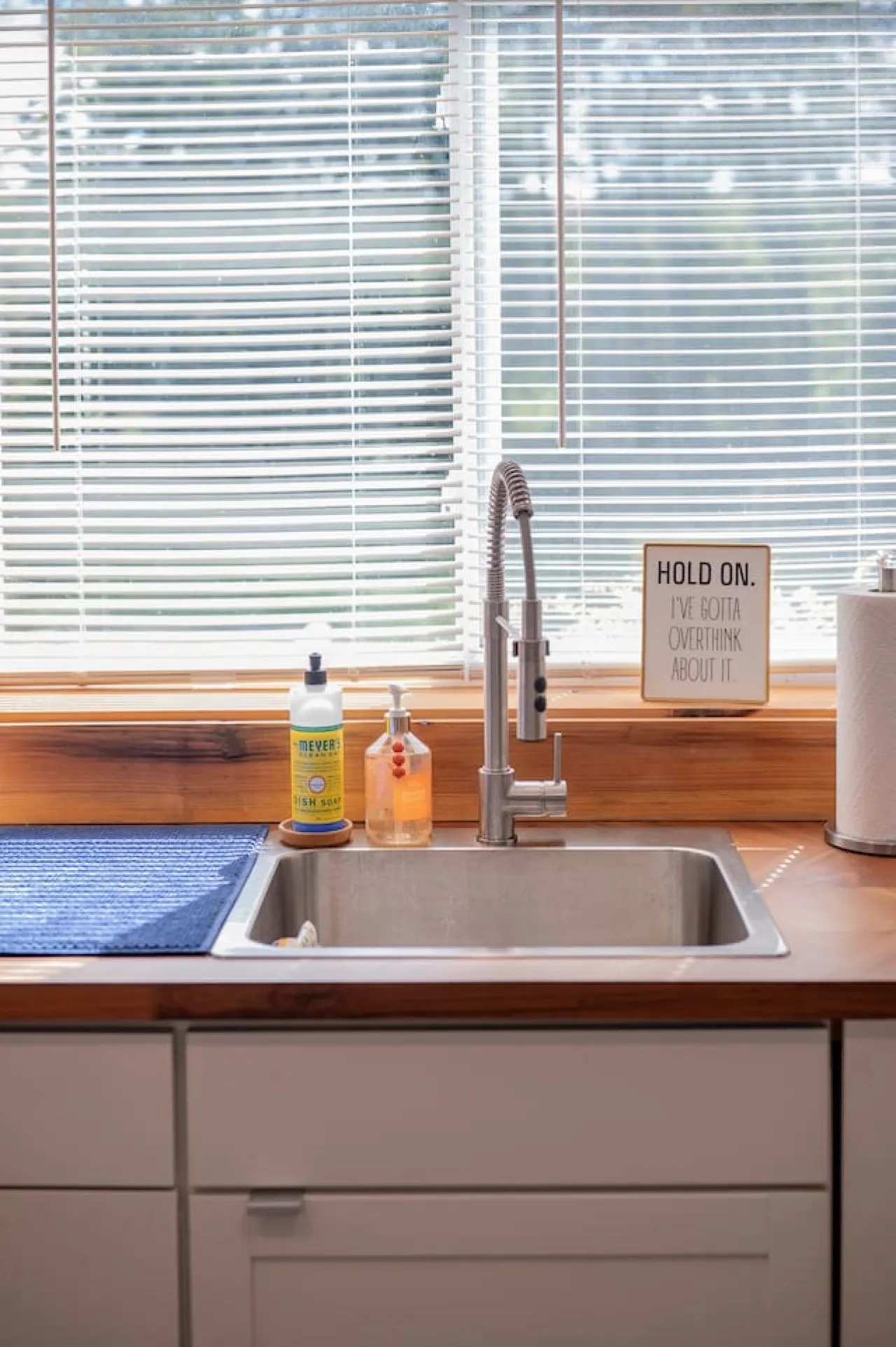 2 Queen+1 Full 2Full Baths Walk to LU & Shops! 17